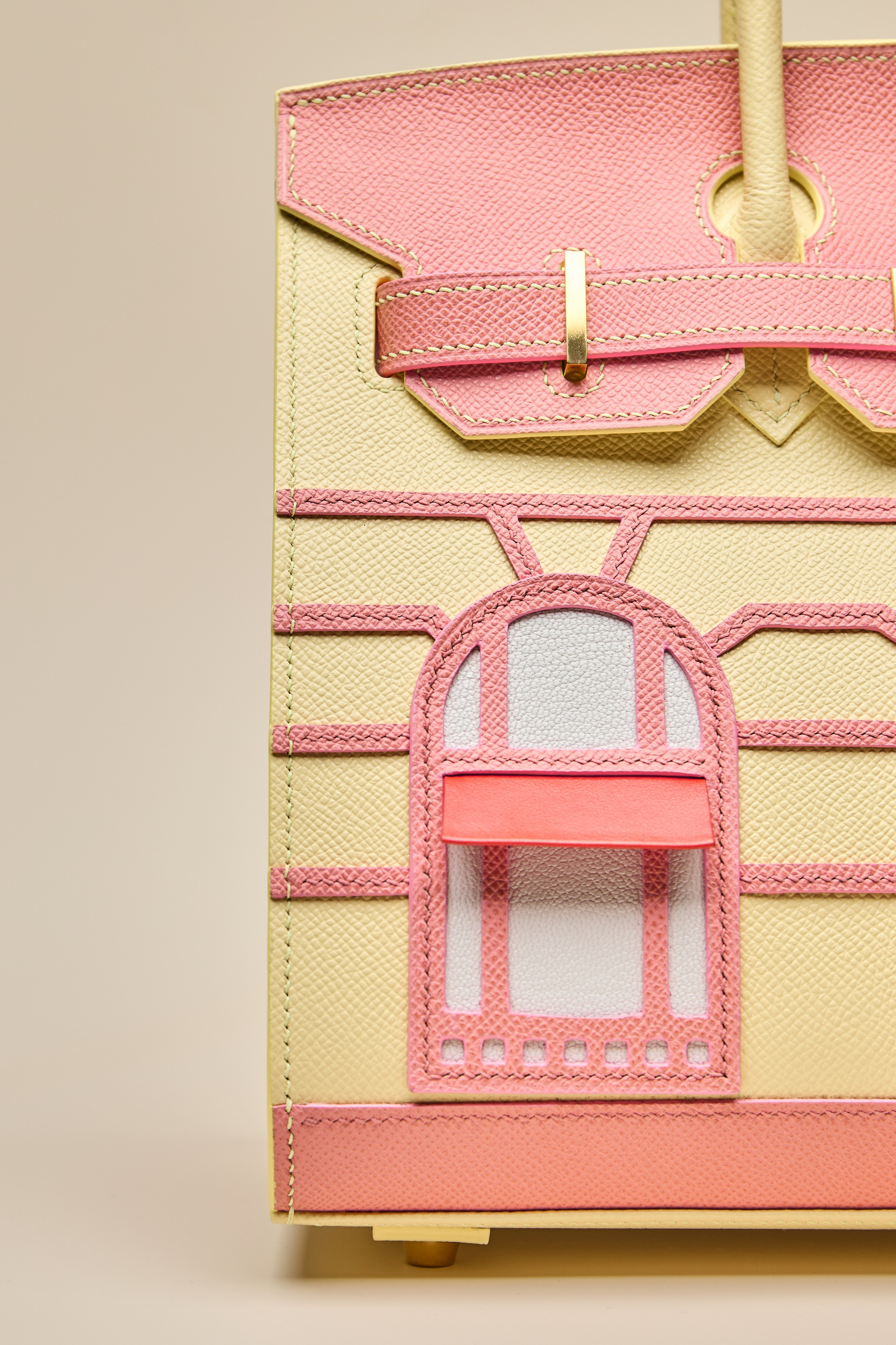 Предметная рекламная каталожная съемка сумок премиум брендов под ключ Москва