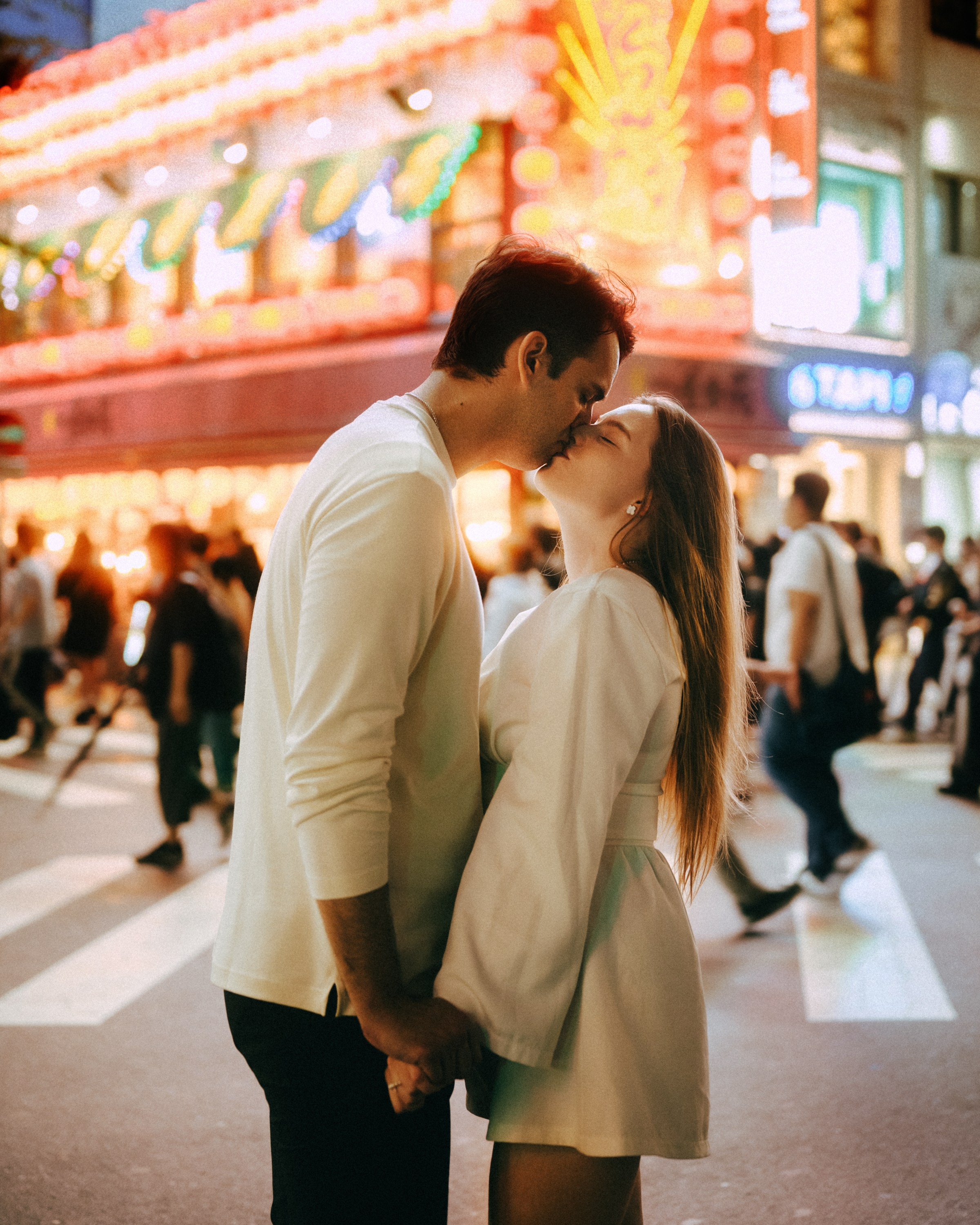 Benjamin and Daria. Photographer in Tokyo Anatolii Ozarto