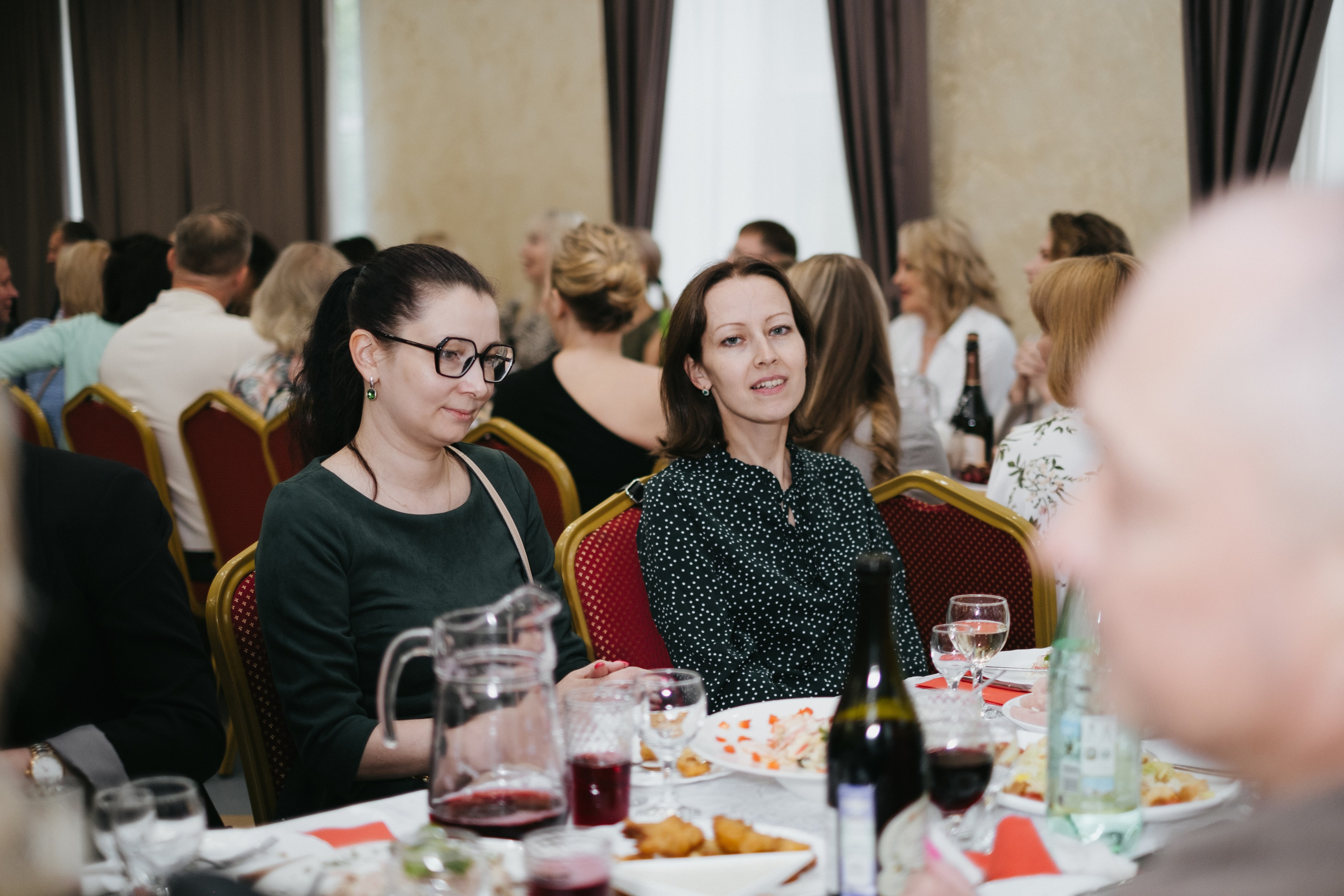 Выпускной 11 класс школы № 30. Свадебный и репортажной фотограф Денис Ожигин в Краснодаре и Краснодарском крае