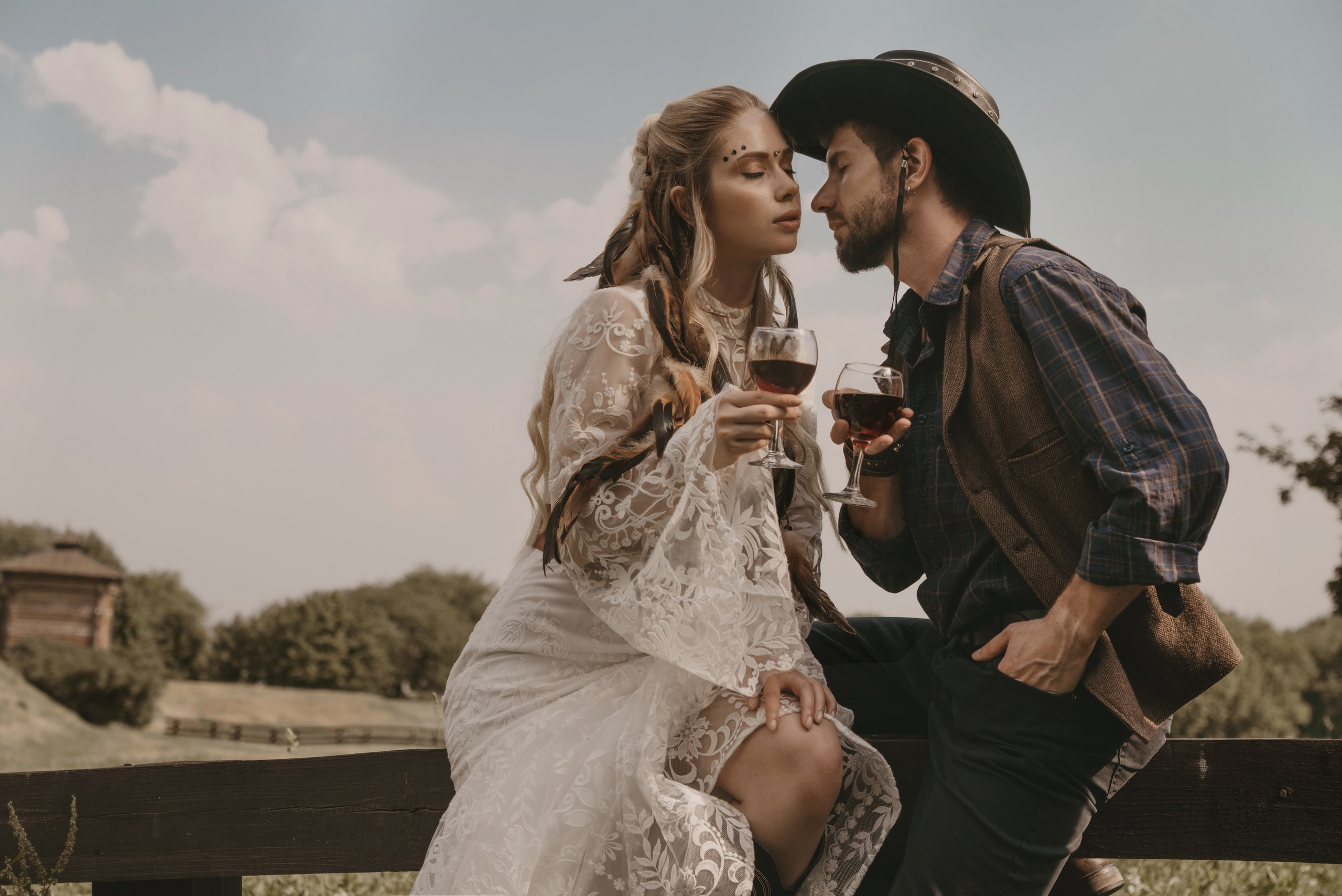 Свадебная лав стори фотосессия в стиле бохо. Фотограф Москва: тематическая фотосессия с подбором образа