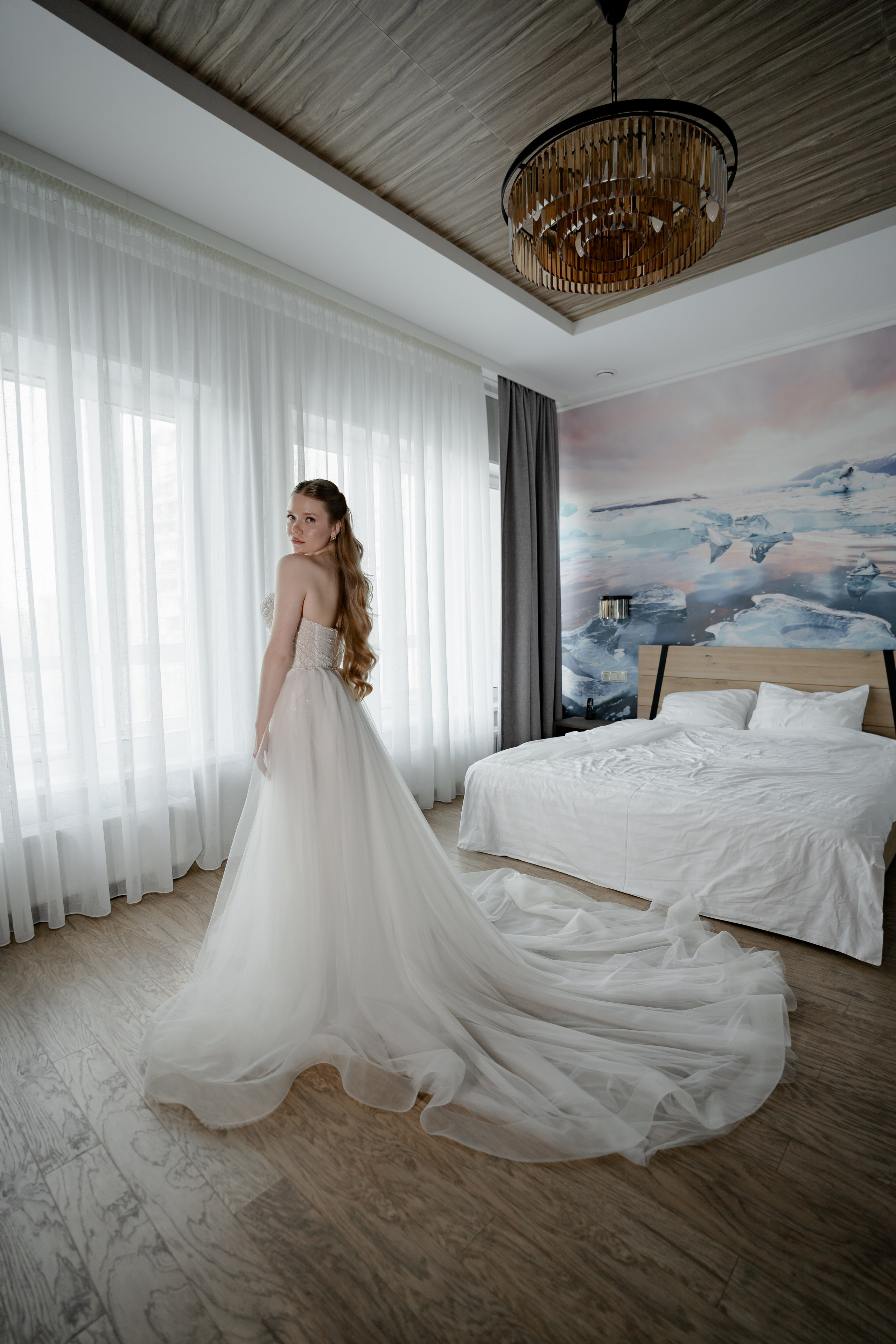 СВАДЕБНАЯ СЬЕМКА СБОРОВ В ОТЕЛЕ И ВЫЕЗД НА ЦЕРЕМОНИЮ (СНЯТО В СИБИРЕ В НИЖНЕВАРТОВСКЕ)М. Профессиональный фотограф, Санкт-Петербург — Виктория Богомолова