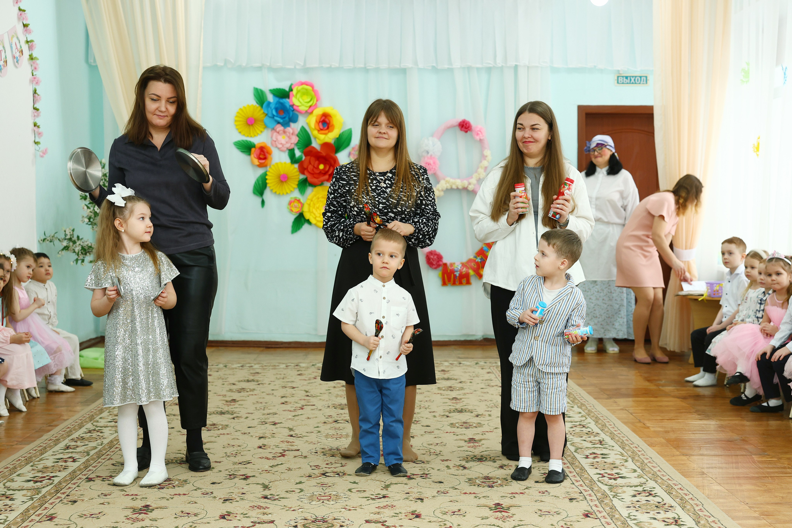 8 марта. Выпускные Альбомы Омск