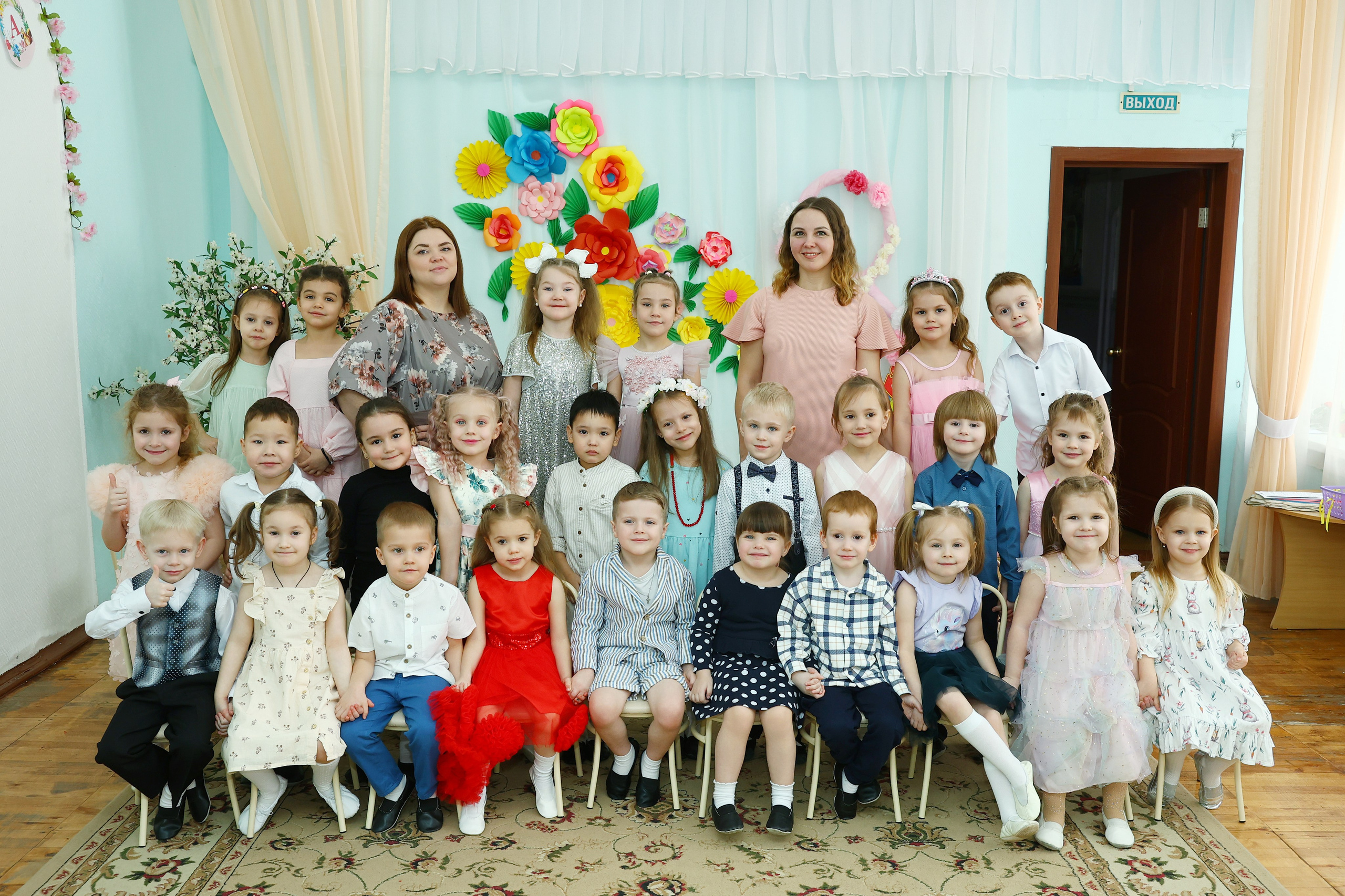 8 марта. Выпускные Альбомы Омск