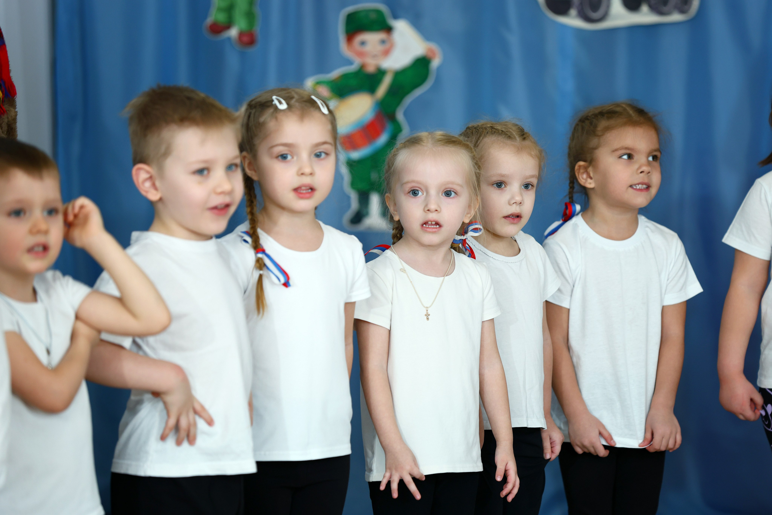 23 февраля. Выпускные Альбомы Омск