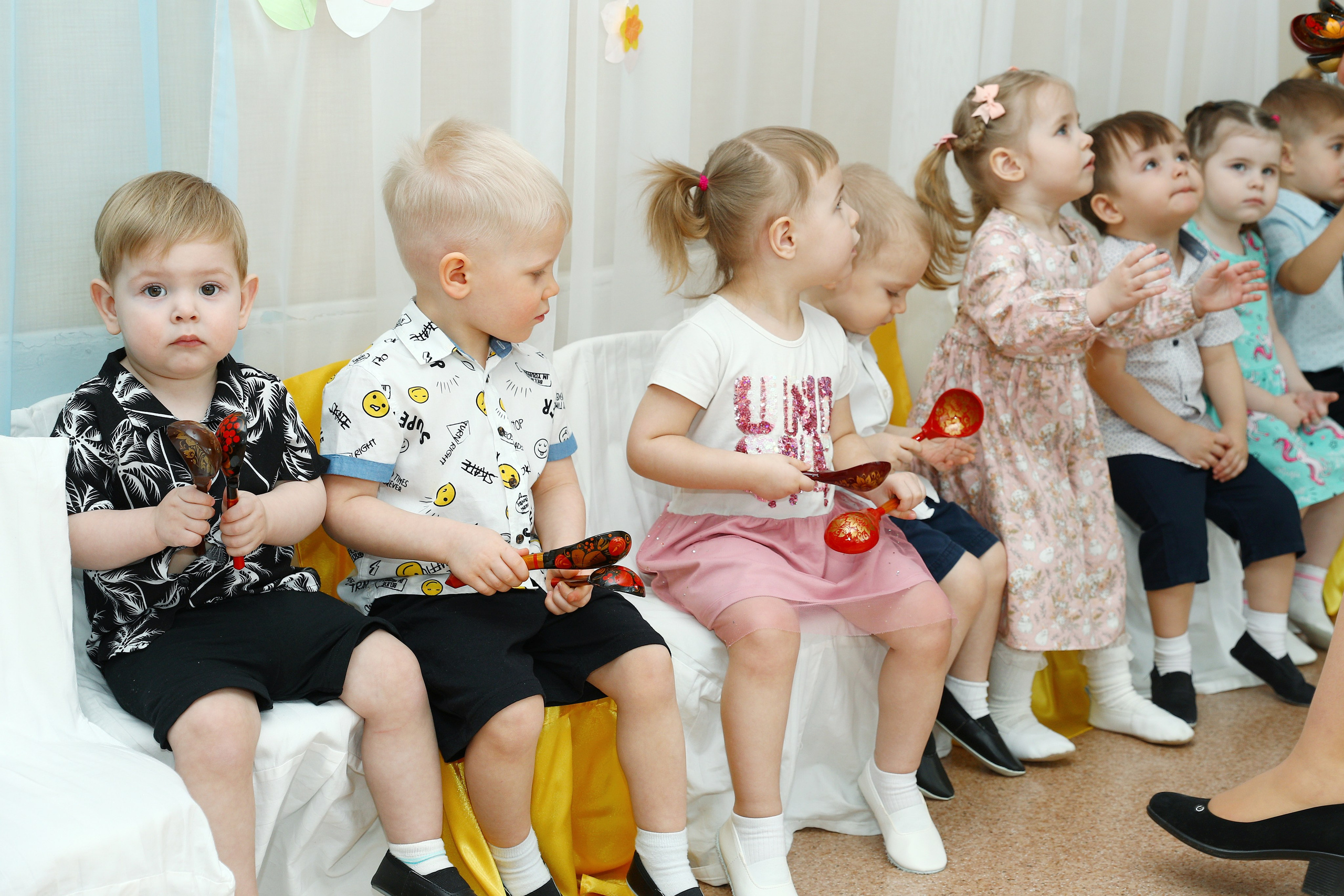 8 марта. Выпускные Альбомы Омск