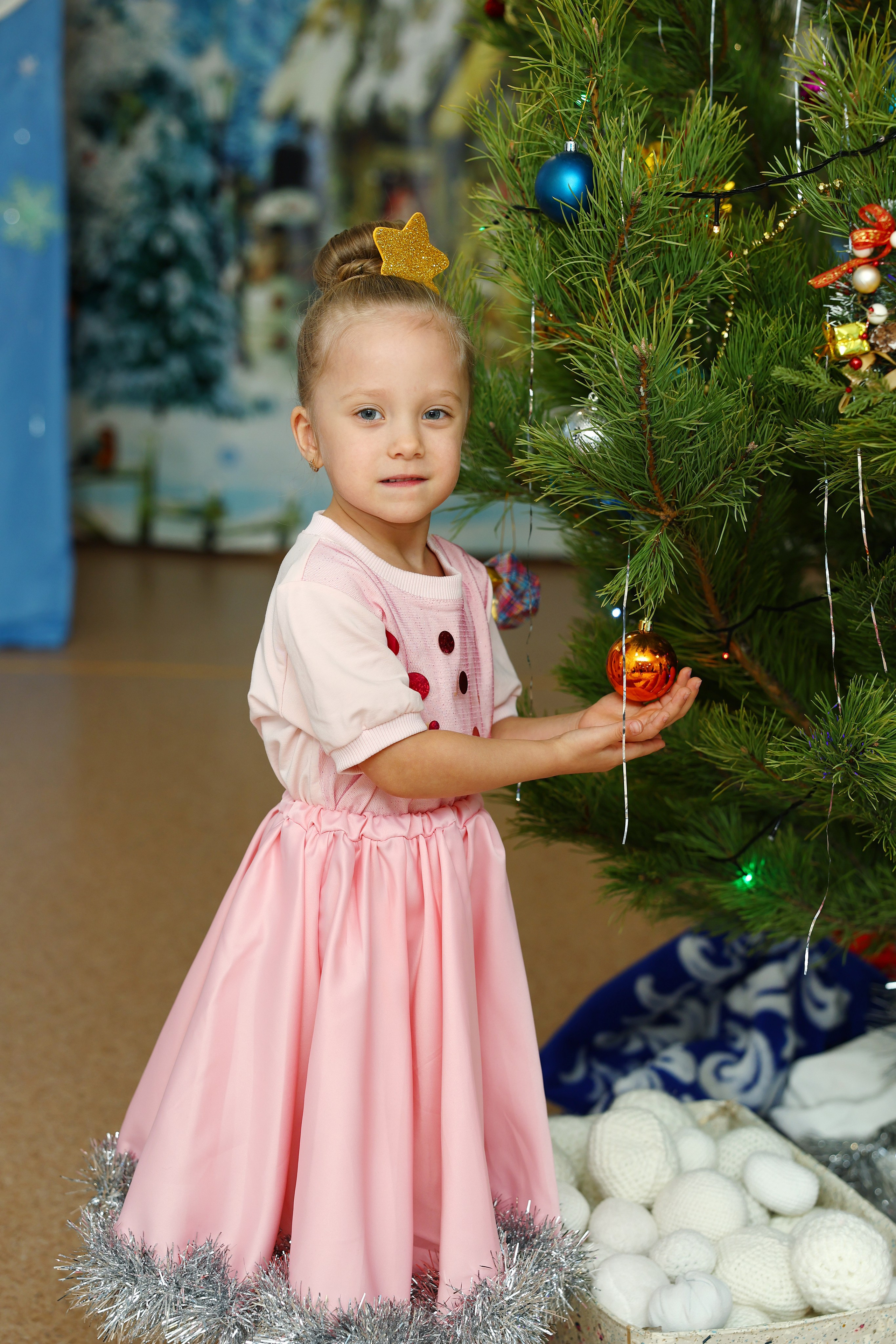 Новогодний утренник. Выпускные Альбомы Омск
