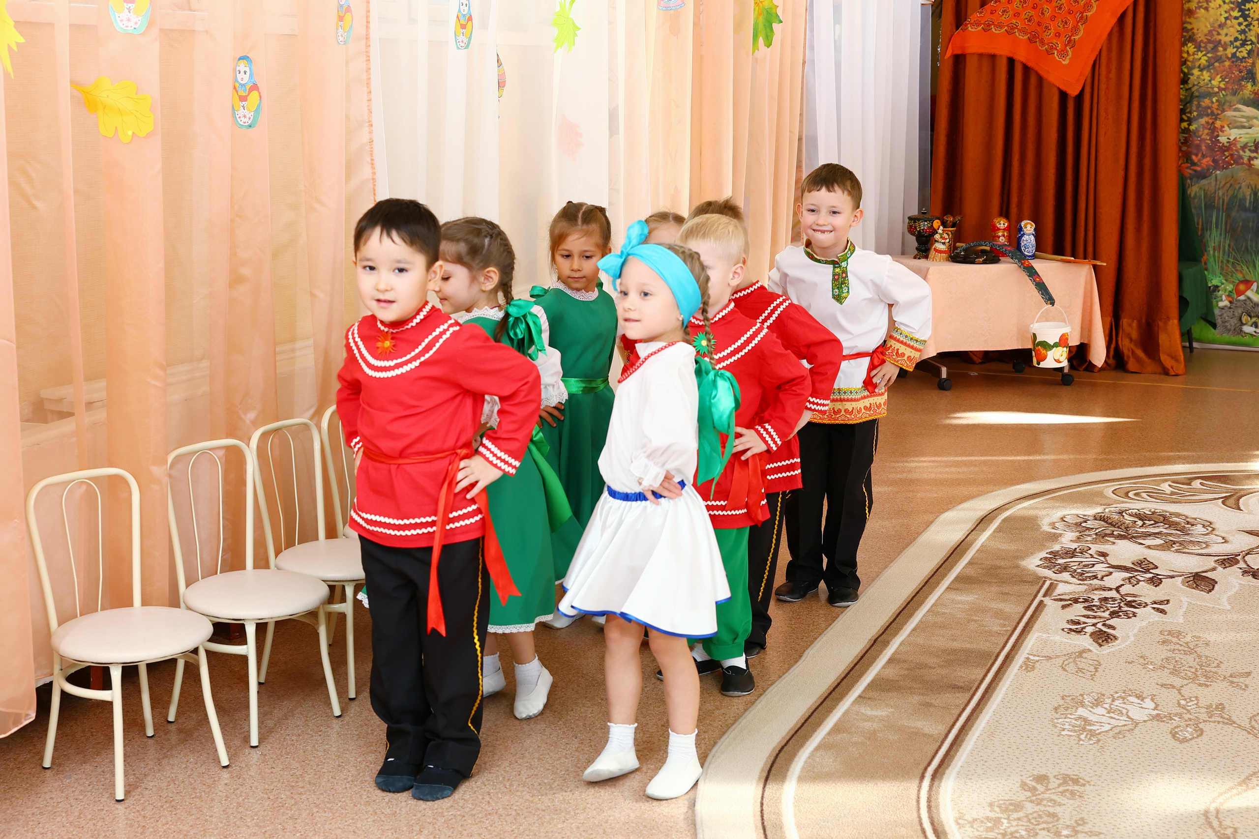 Осенний утренник. Выпускные Альбомы Омск