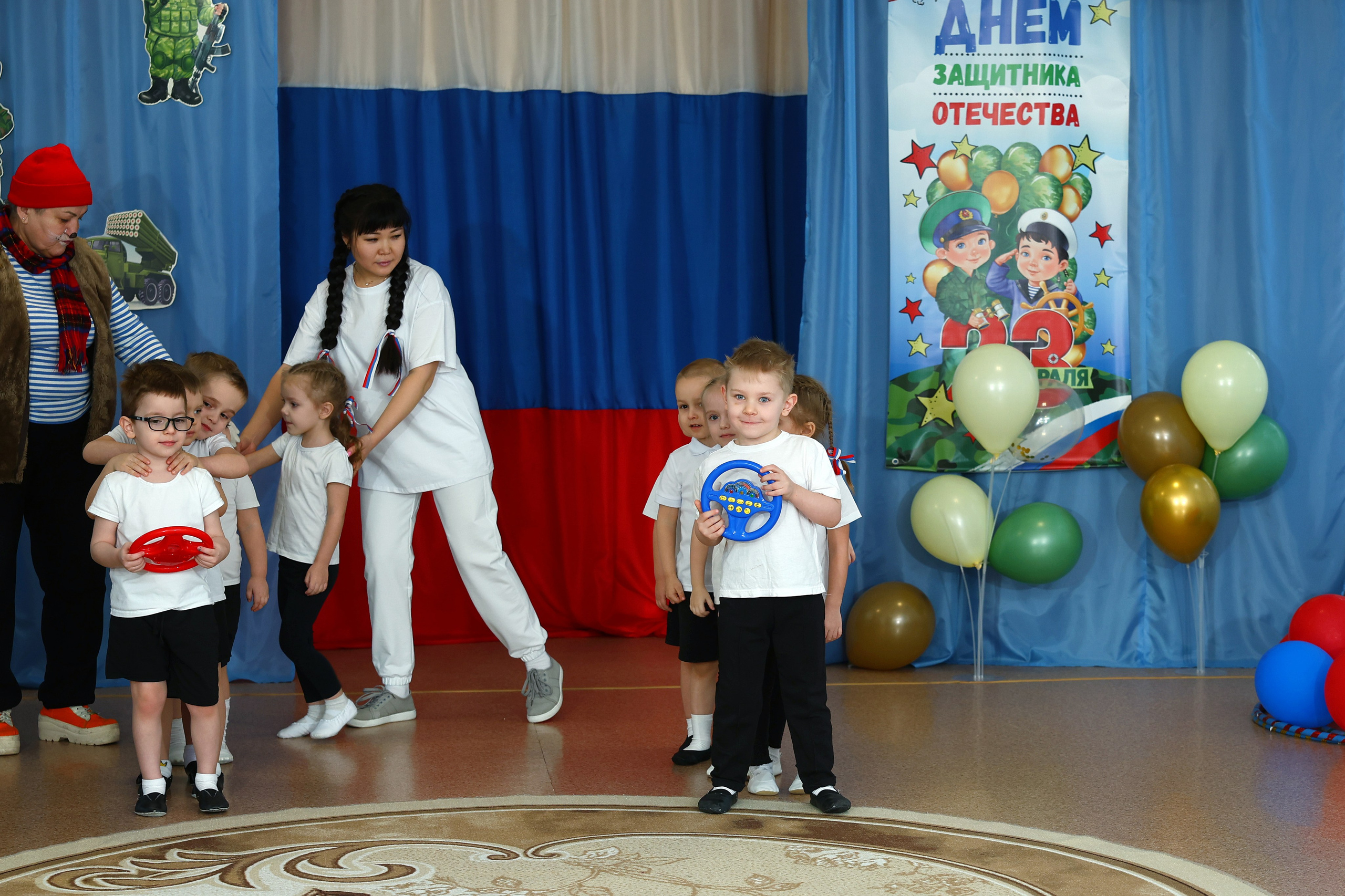 23 февраля. Выпускные Альбомы Омск