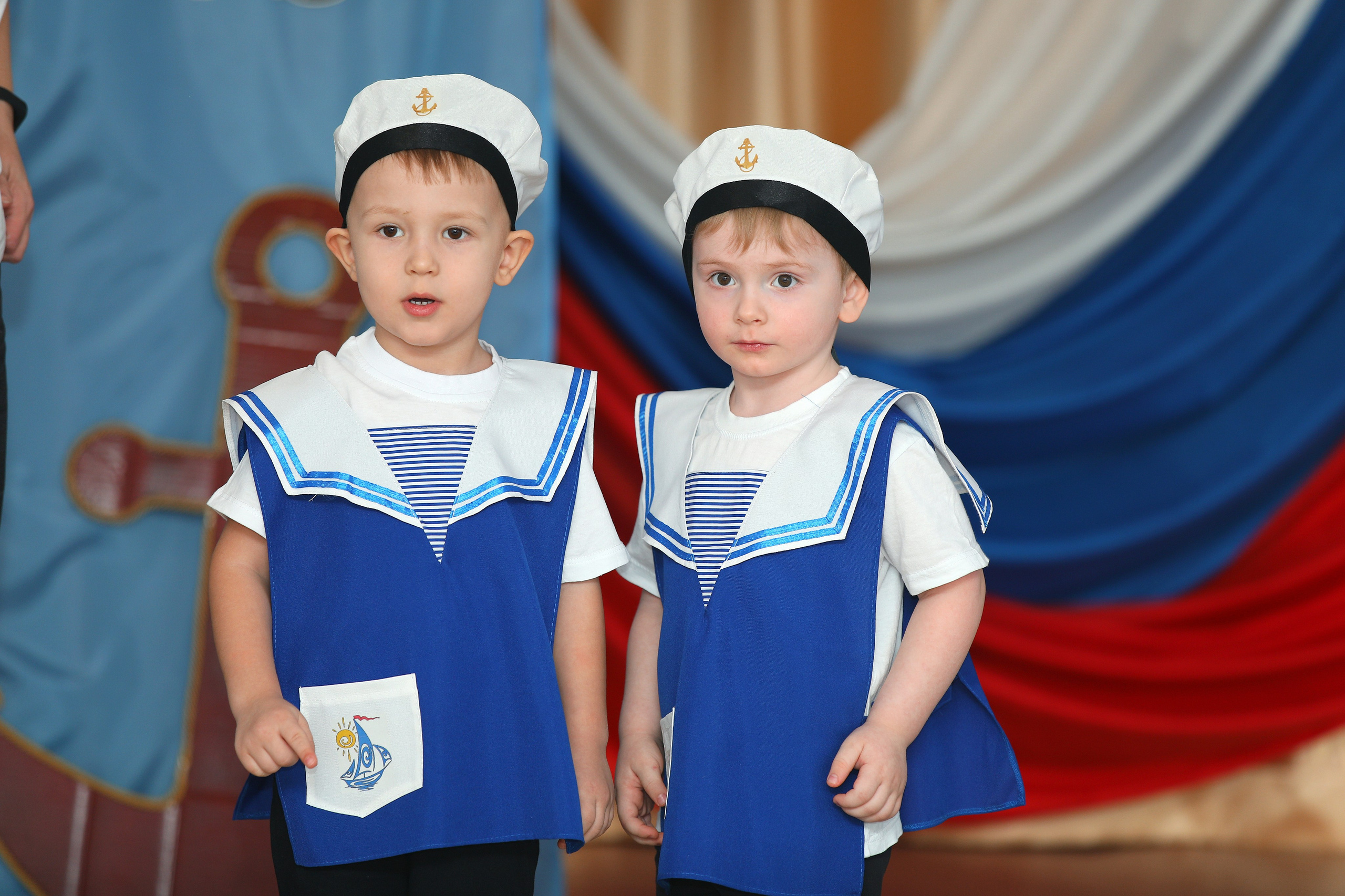 23 февраля. Выпускные Альбомы Омск