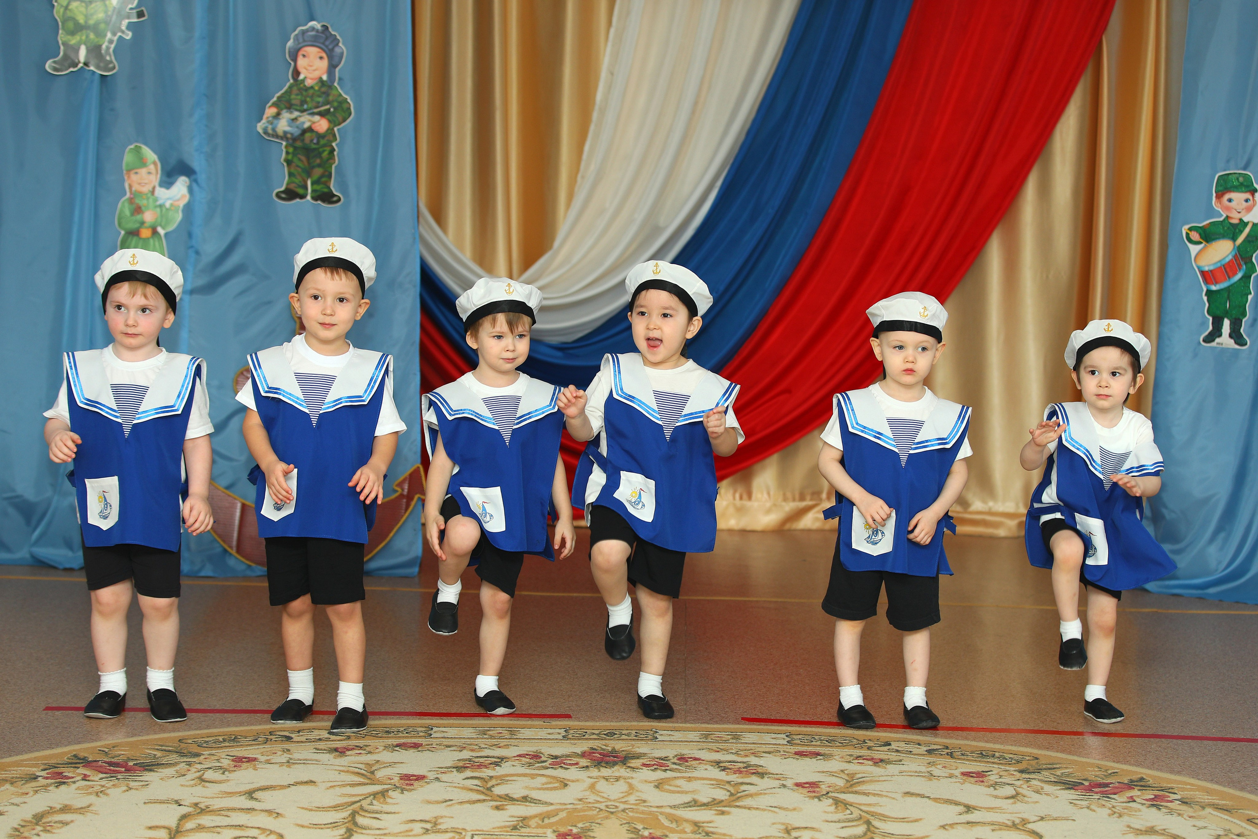 23 февраля. Выпускные Альбомы Омск