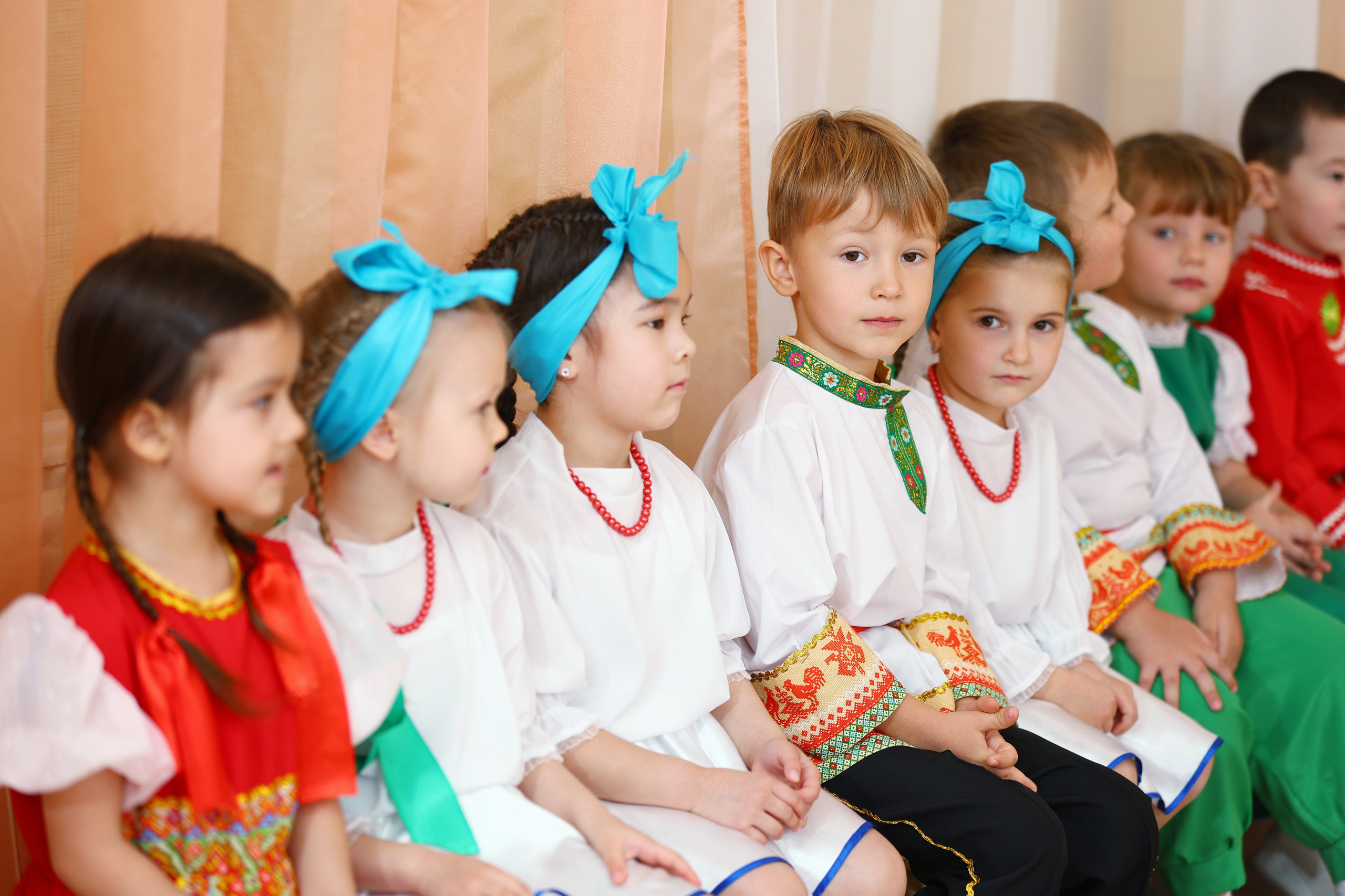Осенний утренник. Выпускные Альбомы Омск