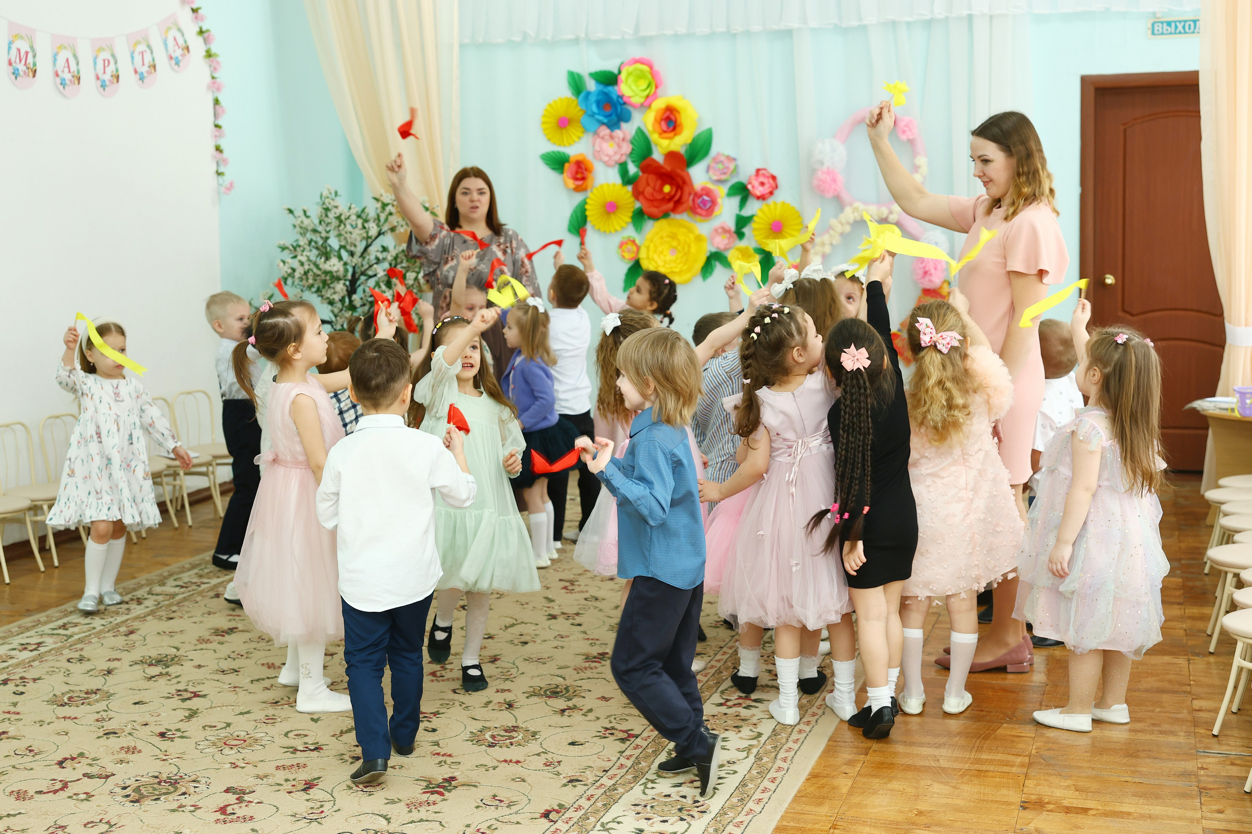 8 марта. Выпускные Альбомы Омск