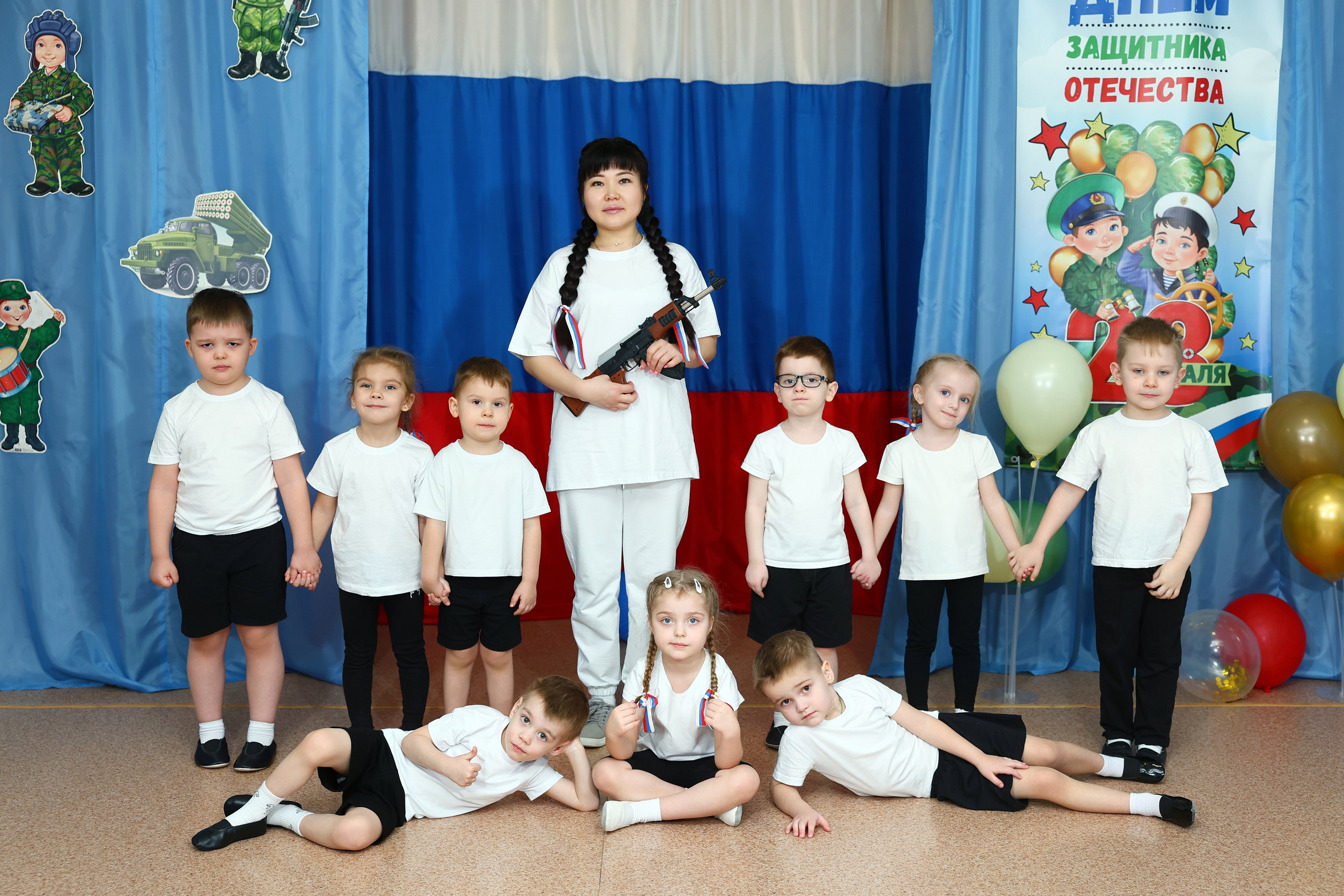23 февраля. Выпускные Альбомы Омск