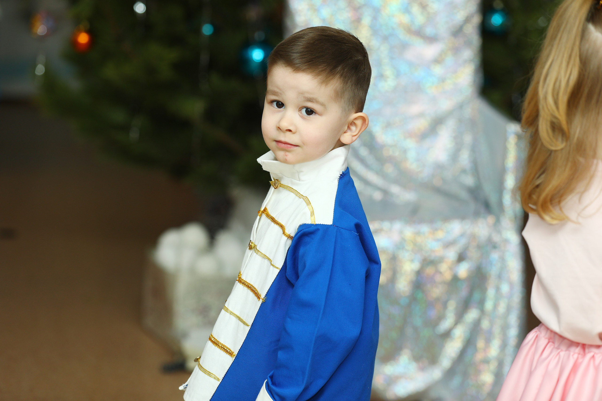 Новогодний утренник. Выпускные Альбомы Омск