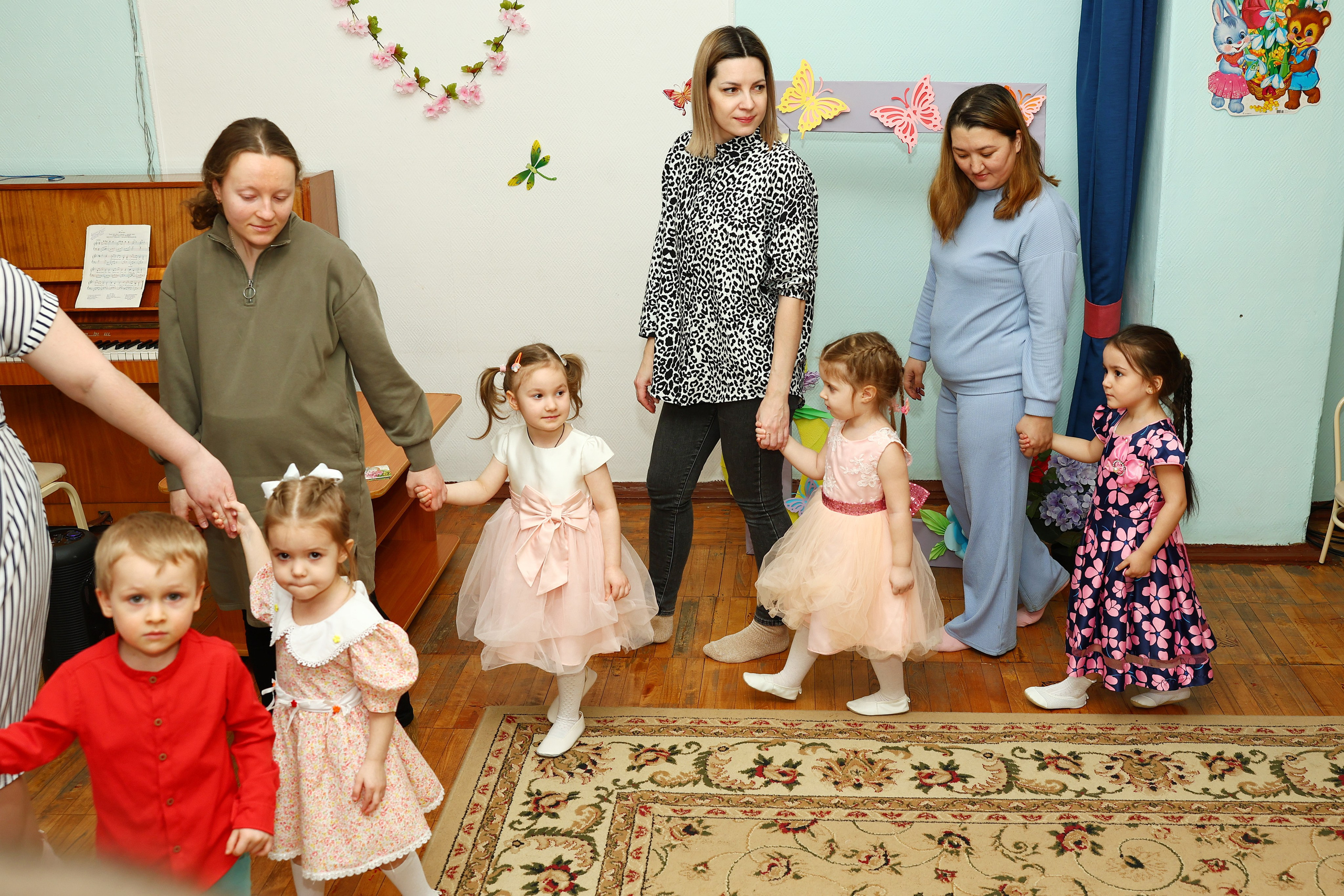 8 марта. Выпускные Альбомы Омск