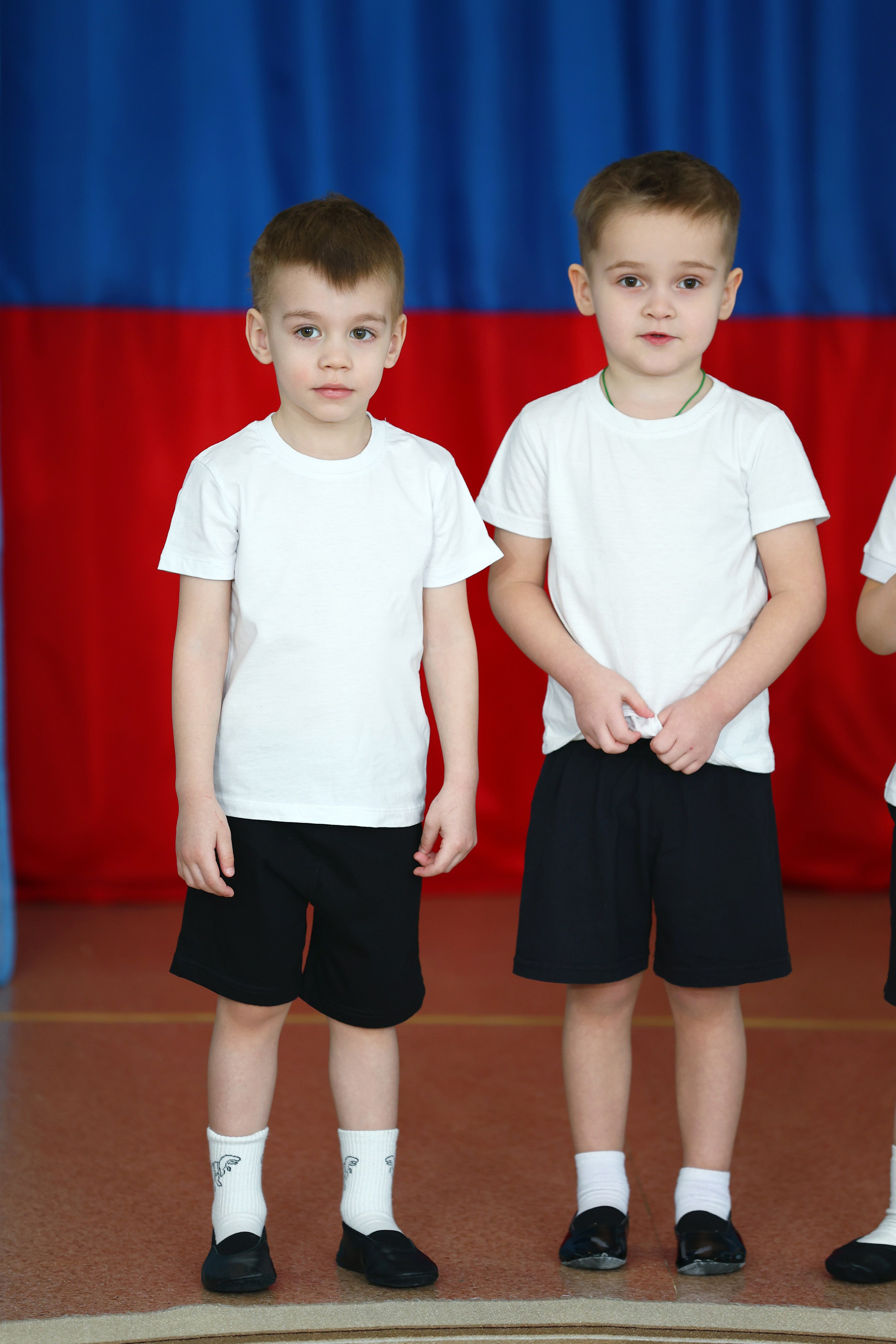 23 февраля. Выпускные Альбомы Омск