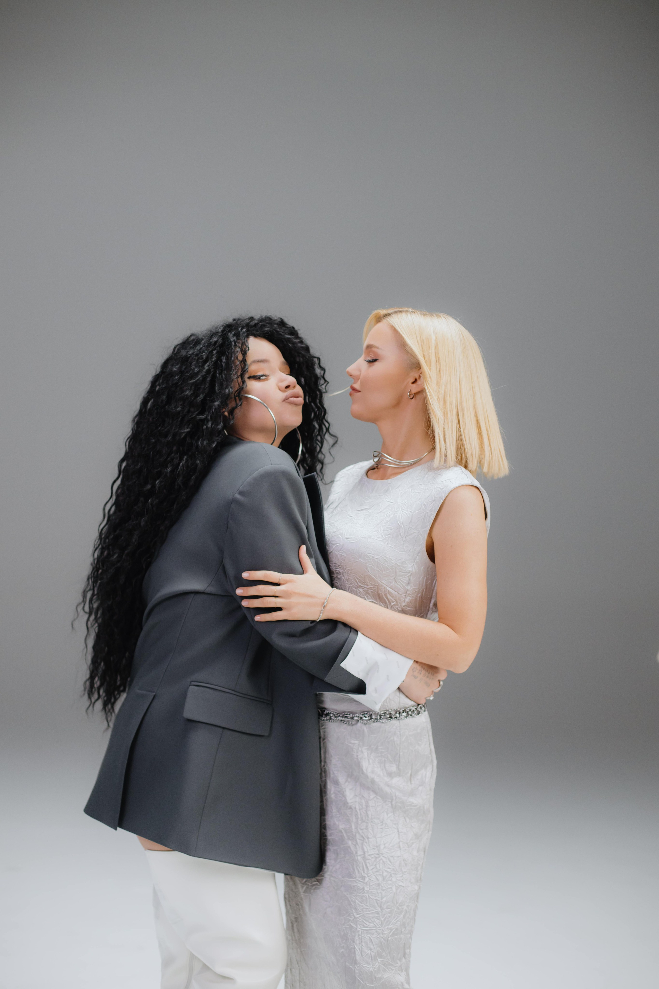 Съемка клипа Юлианны Карауловой и Бьянки. Фотограф в Москве и Санкт-Петербурге Дарина