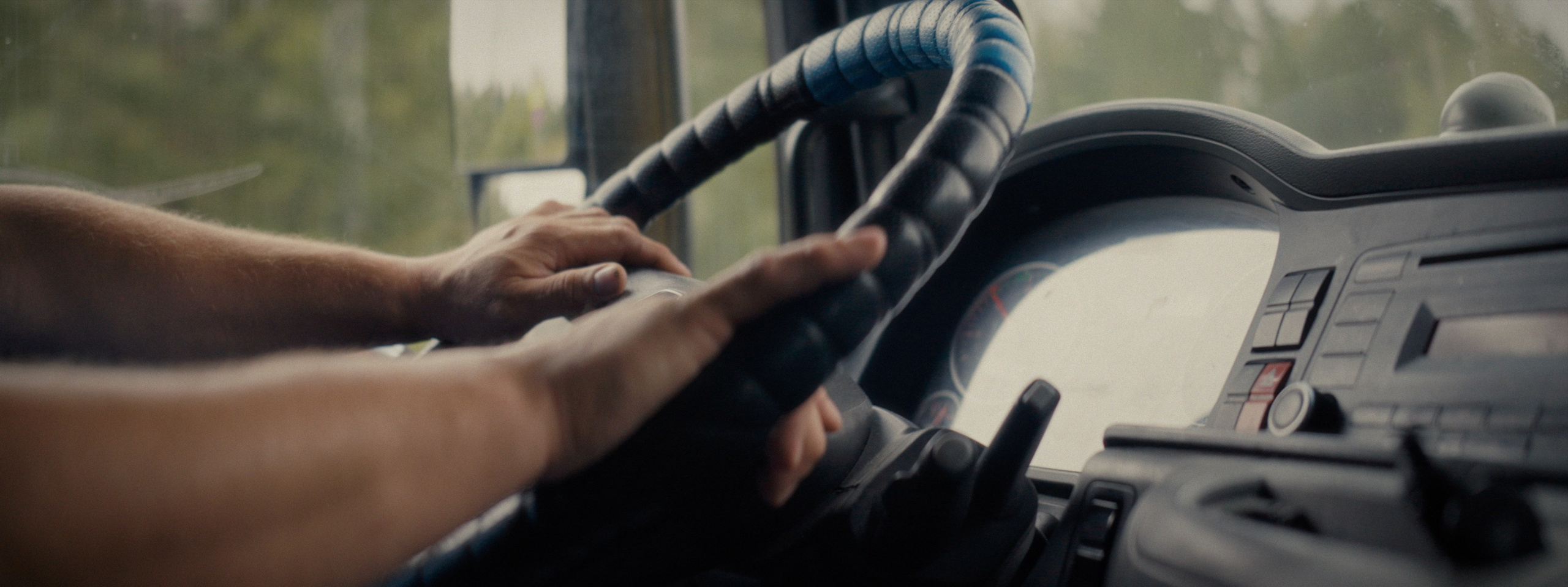 СНХТ группа компаний (promo). Цветокоррекция видео онлайн Иван Сержанов