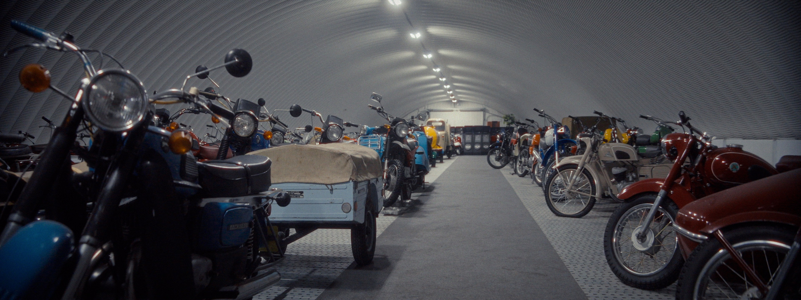 СНХТ группа компаний (promo). Цветокоррекция видео онлайн Иван Сержанов