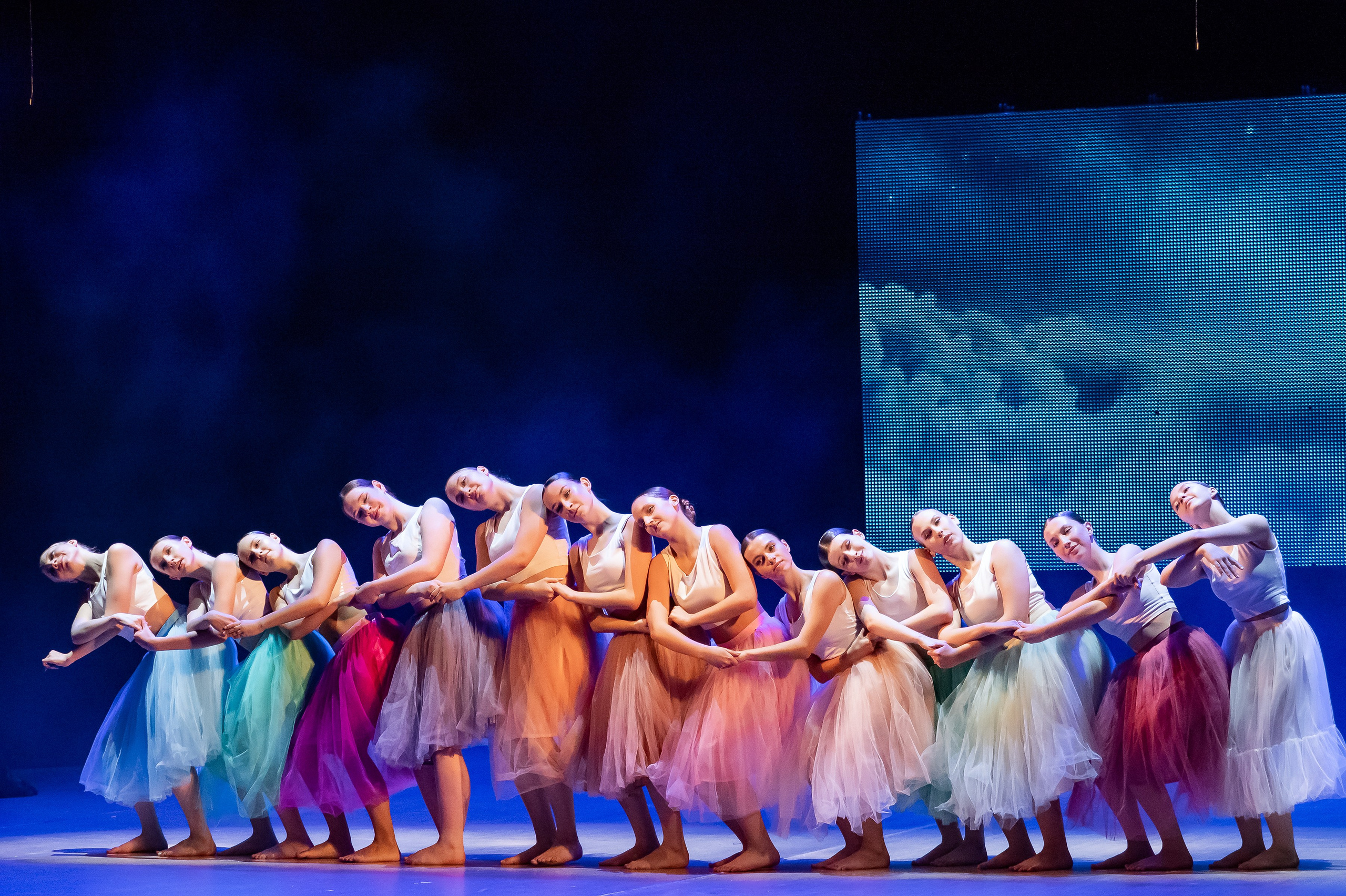 Концерт «Пространные танцы». Репортажный, семейный и детский фотограф в Пензе и Заречном Арина Ермилова. Картины барельеф на заказ