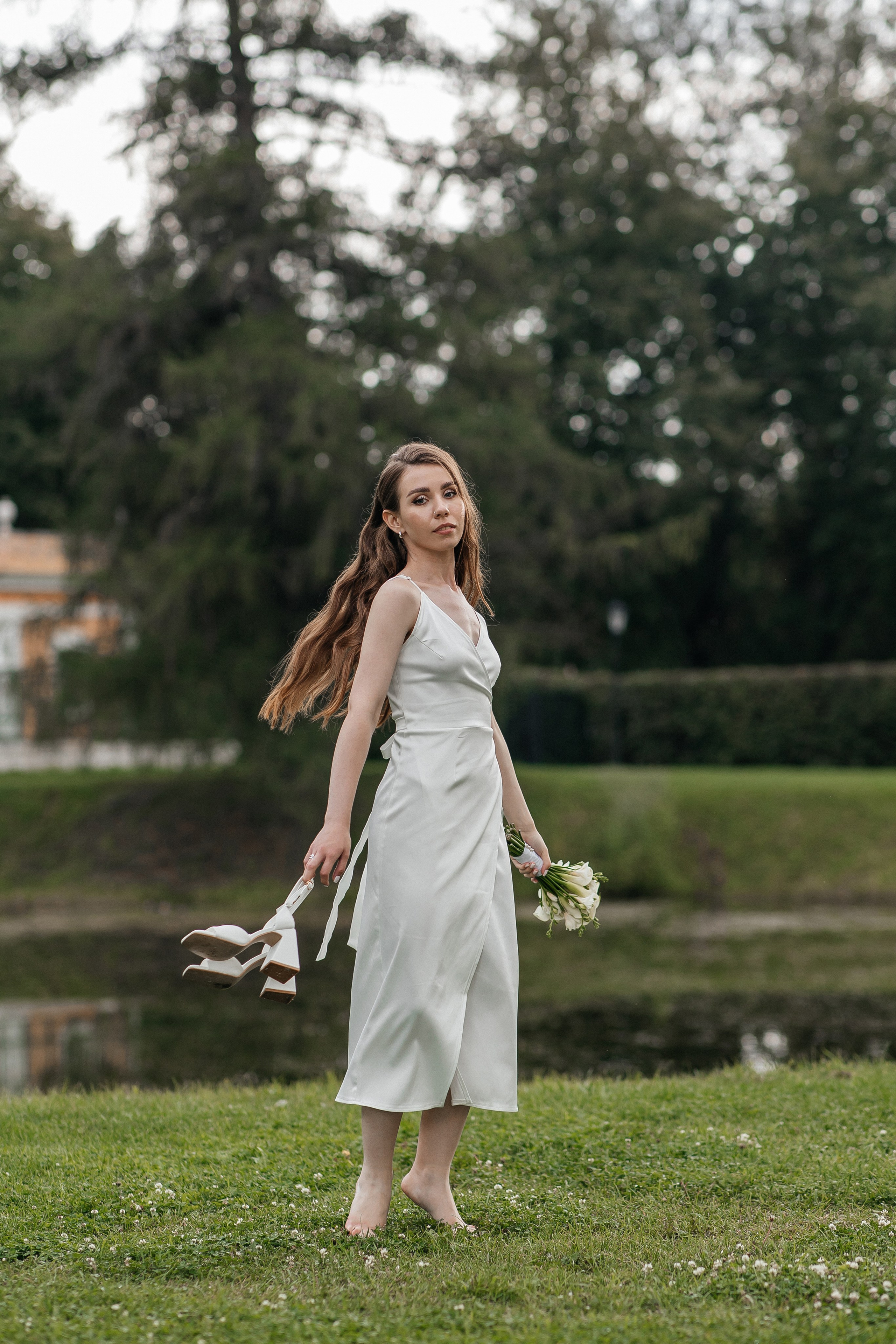 Свадебная фотосессия в усадьбе Кусково. Свадебный фотограф в Москве Дарья Олендарёва