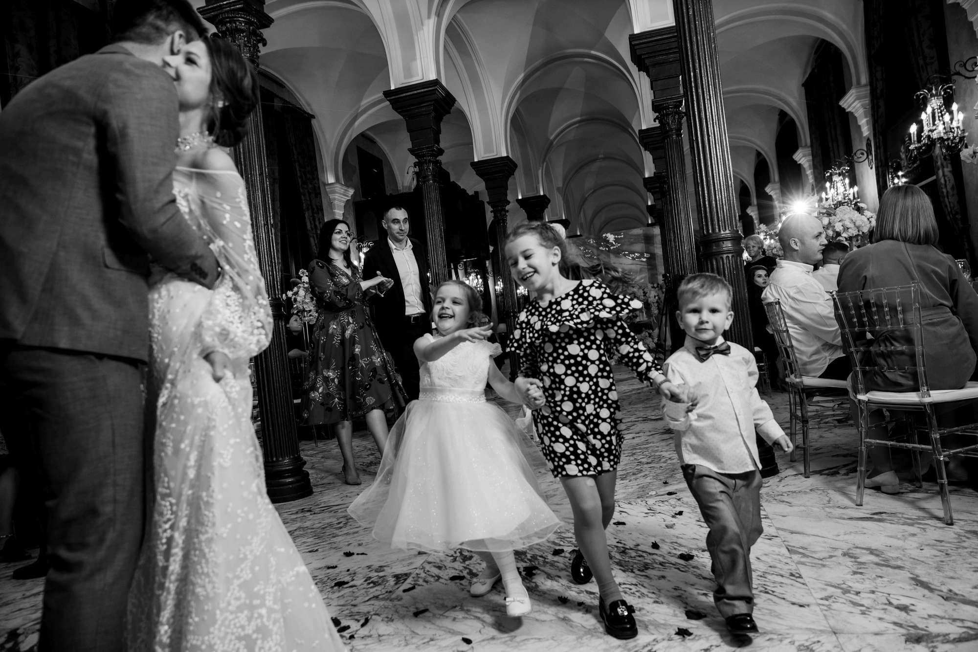 Анна и Дмитрий. Лиза Каражова