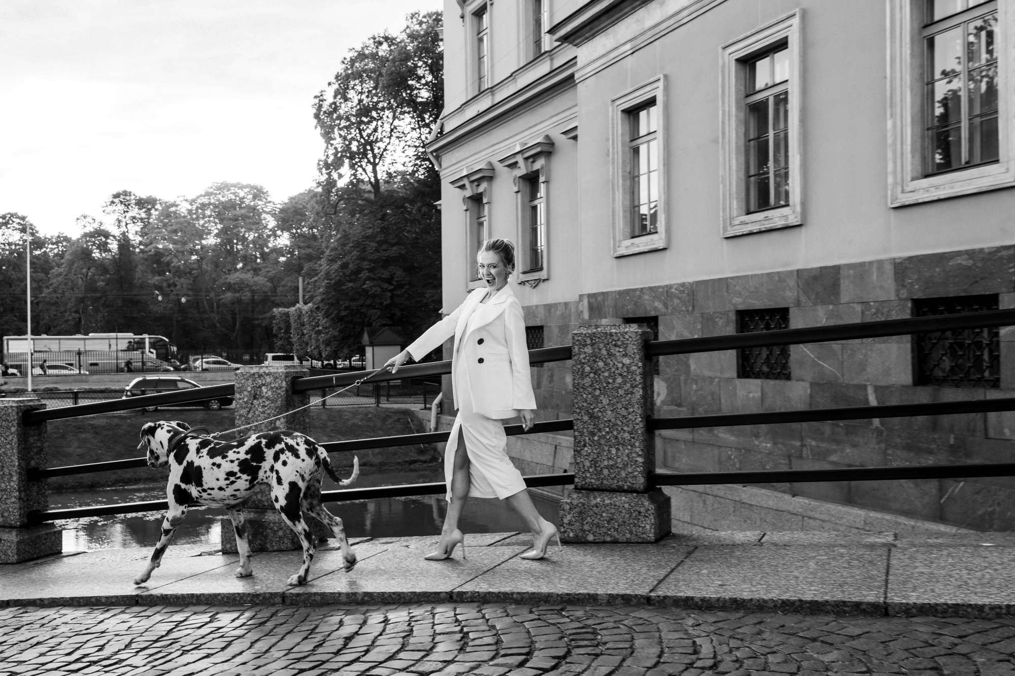 Пару часов для двоих. Лиза Каражова