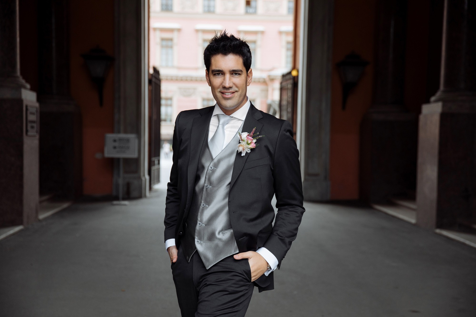 Богдана и Луиз (Испанцы в Питере). Лиза Каражова