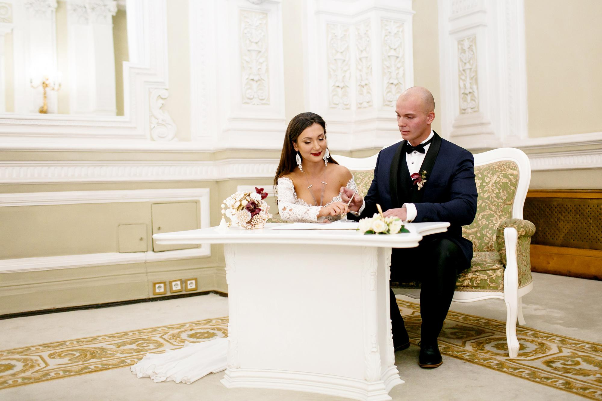 Виктория и Сергей. Лиза Каражова