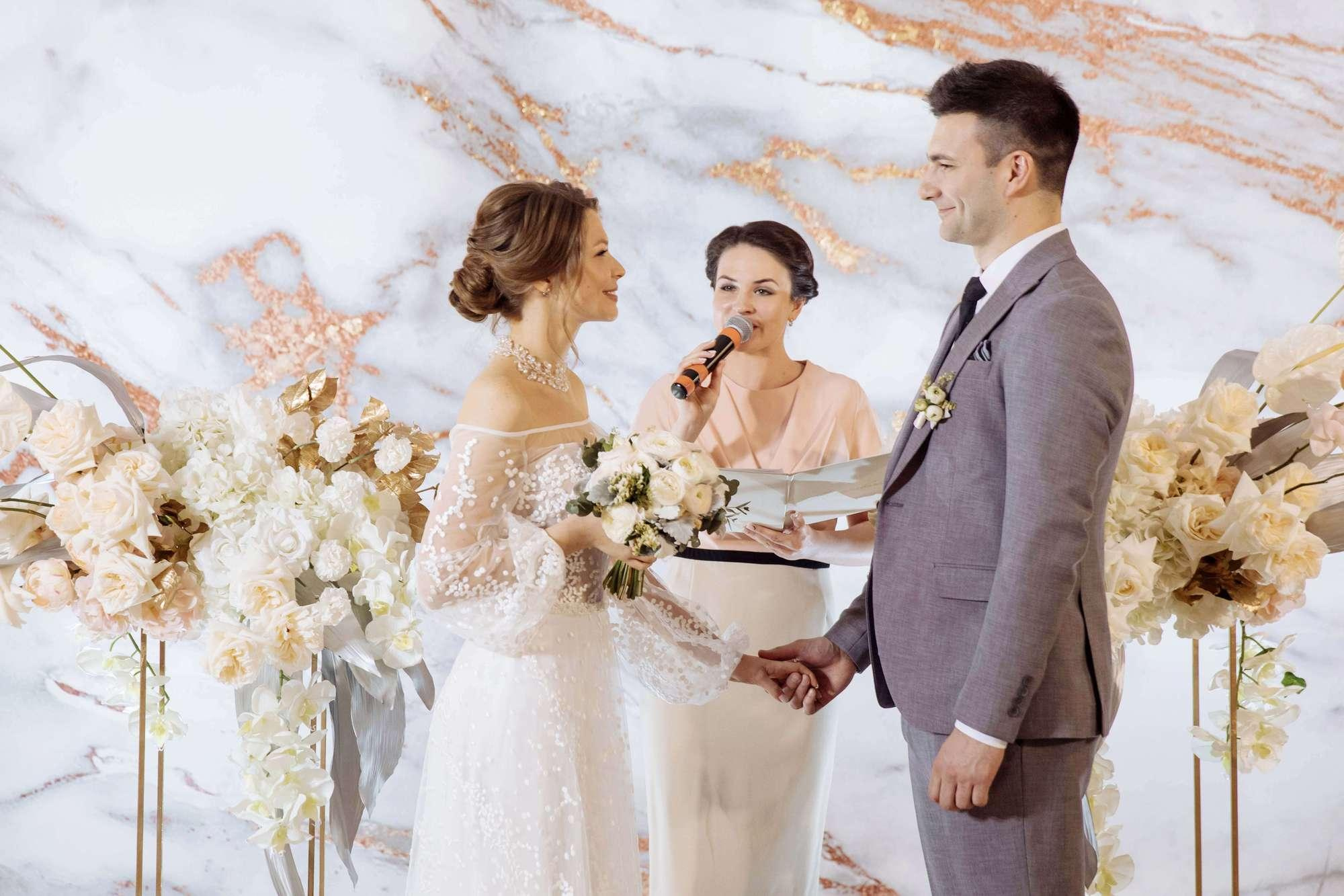 Анна и Дмитрий. Лиза Каражова