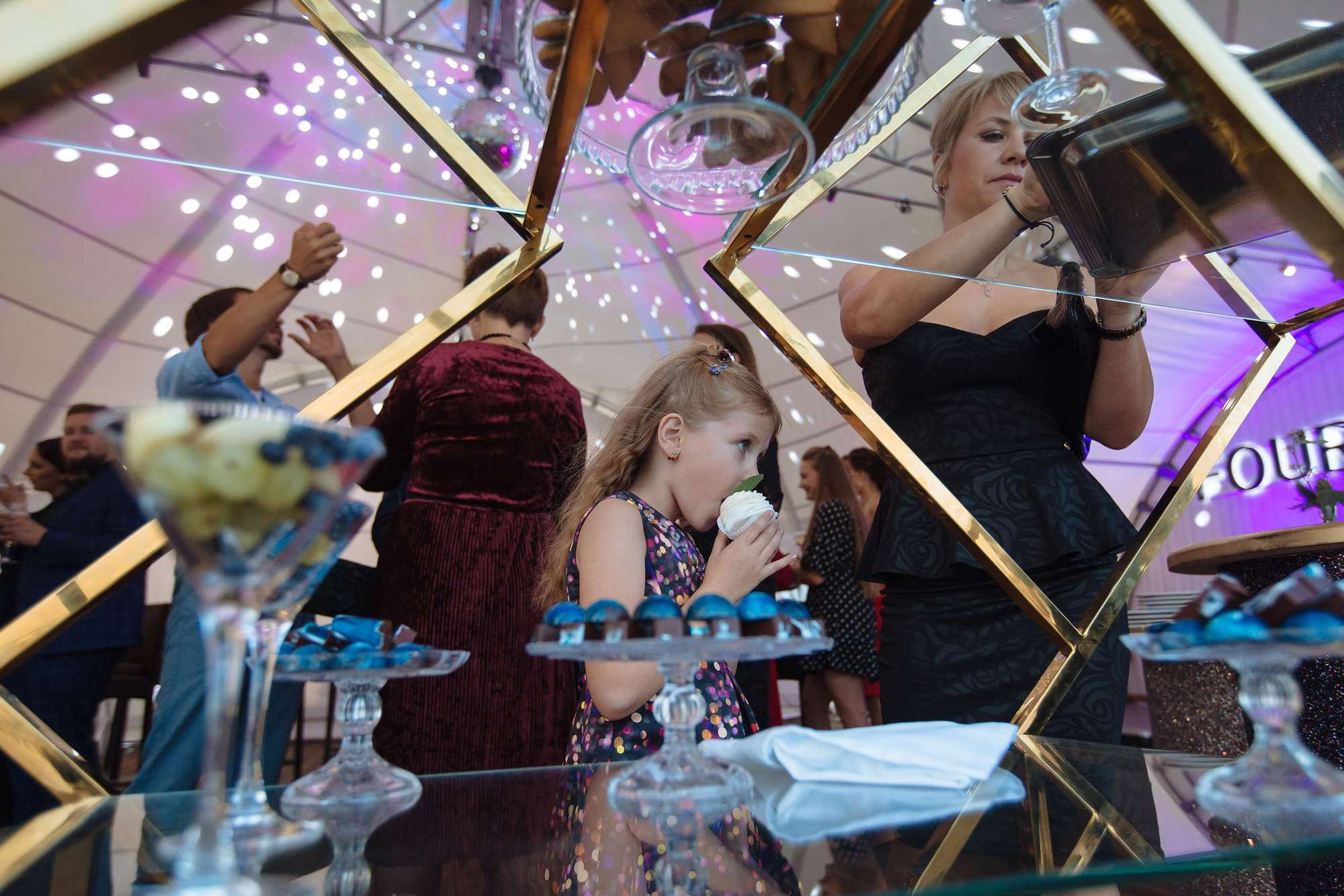 Даня и Олеся. Лиза Каражова