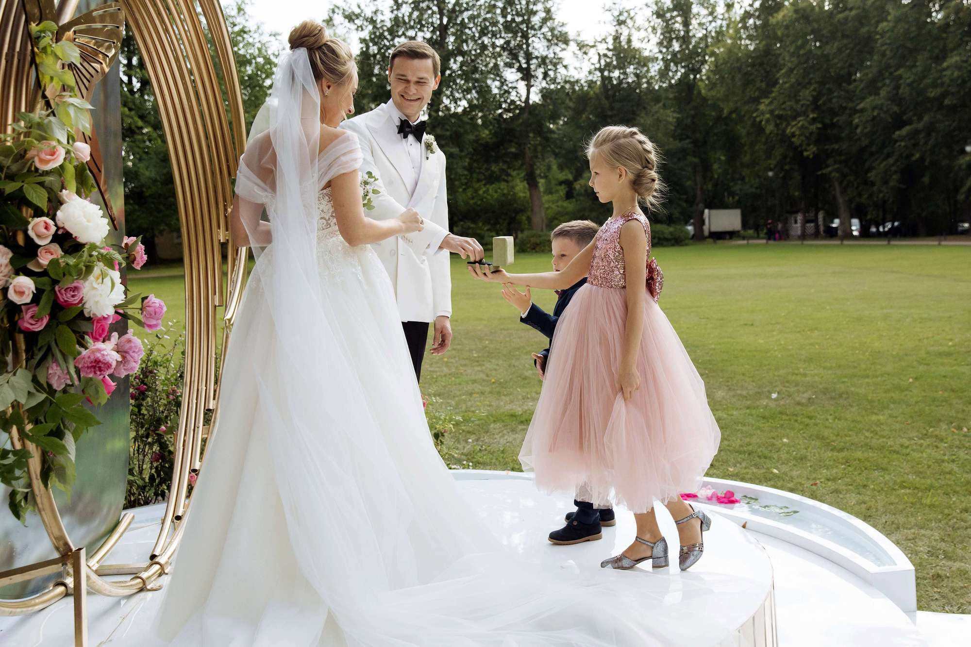 Дмитрий и Александра. Лиза Каражова