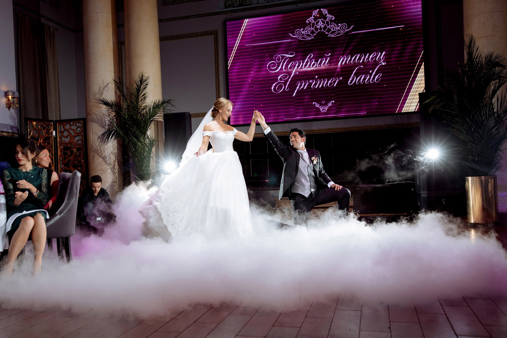 Богдана и Луиз (Испанцы в Питере). Лиза Каражова