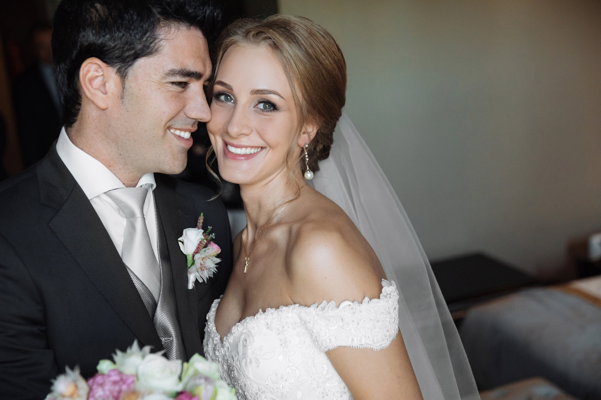 Богдана и Луиз (Испанцы в Питере). Лиза Каражова