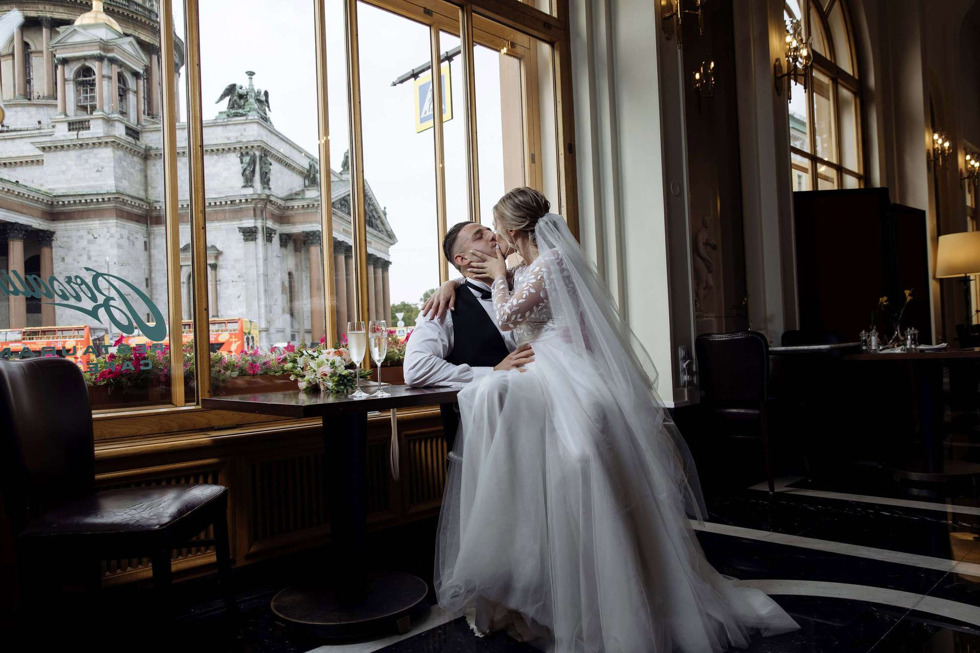 Настя и Вадим. Лиза Каражова