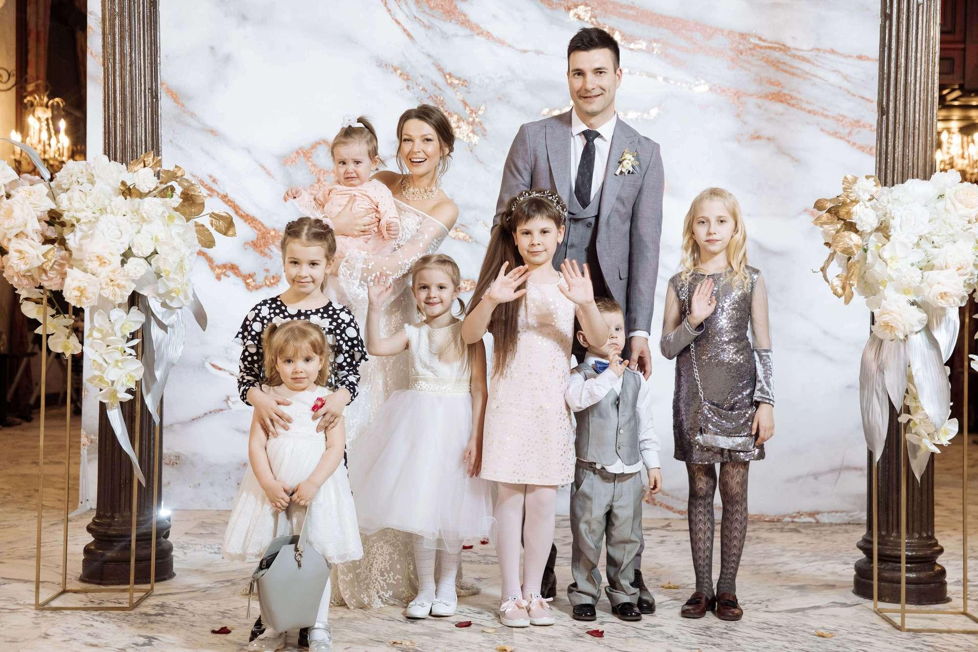 Анна и Дмитрий. Лиза Каражова