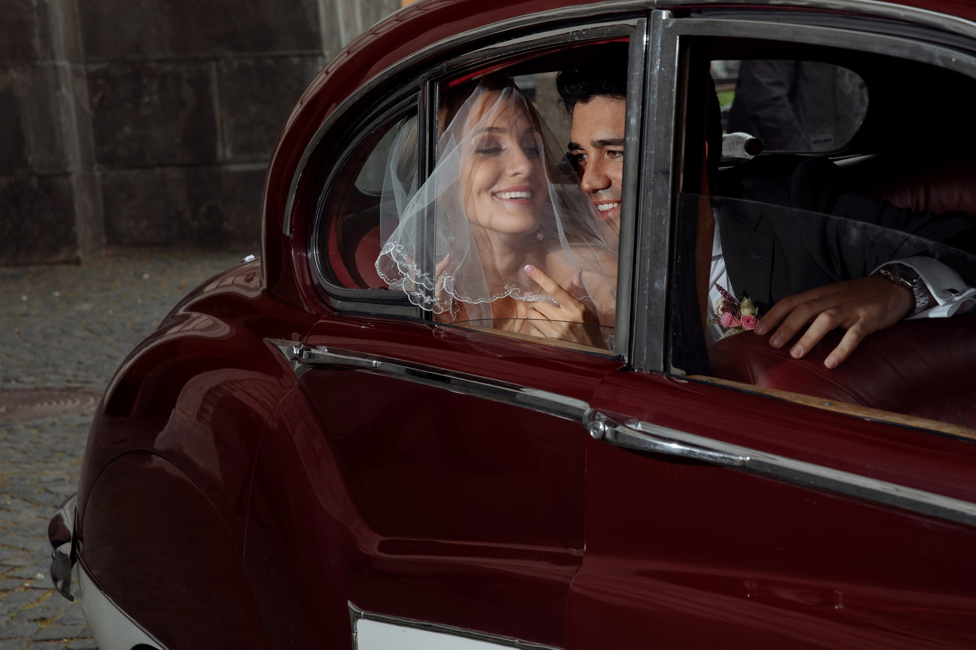 Богдана и Луиз (Испанцы в Питере). Лиза Каражова