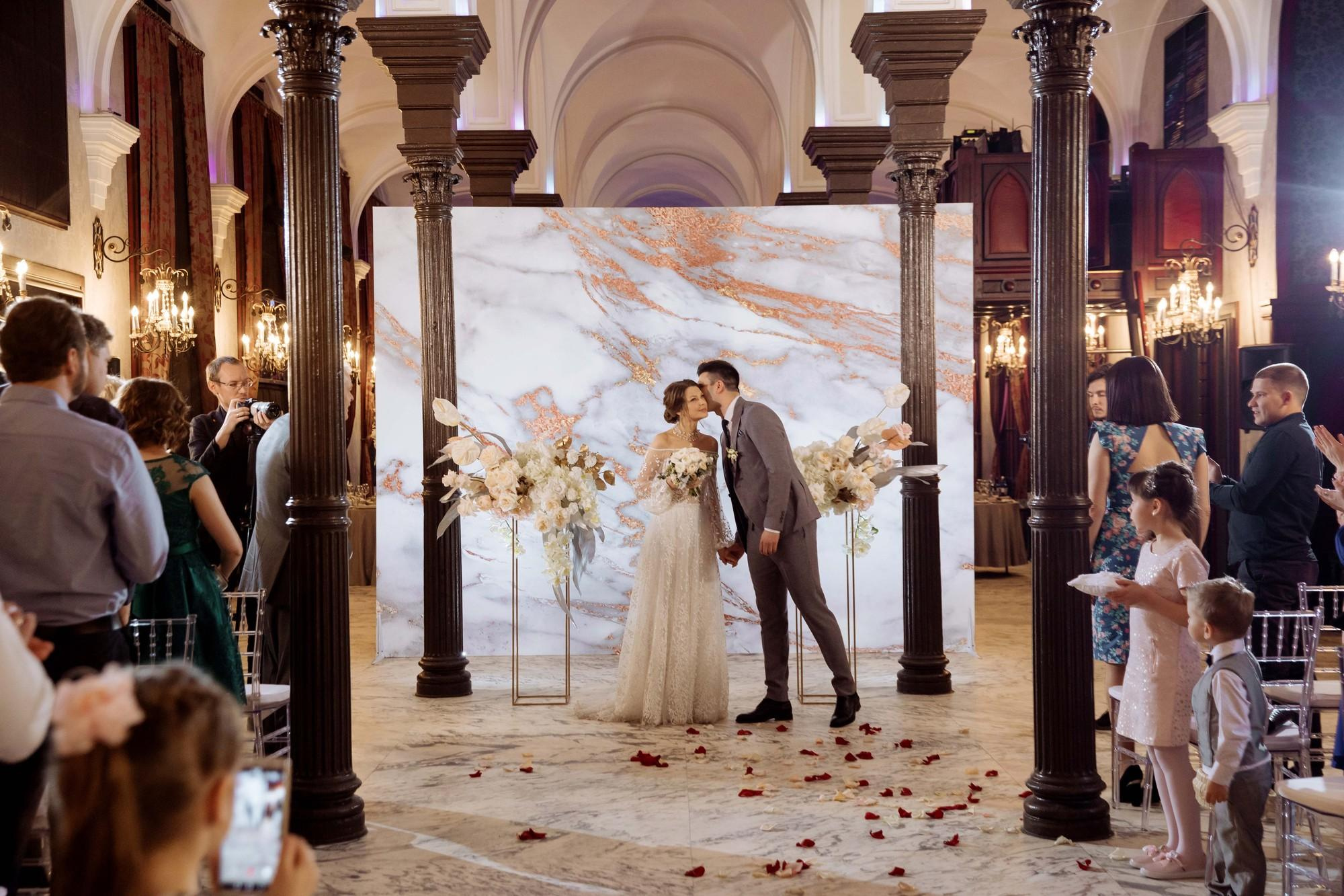 Анна и Дмитрий. Лиза Каражова