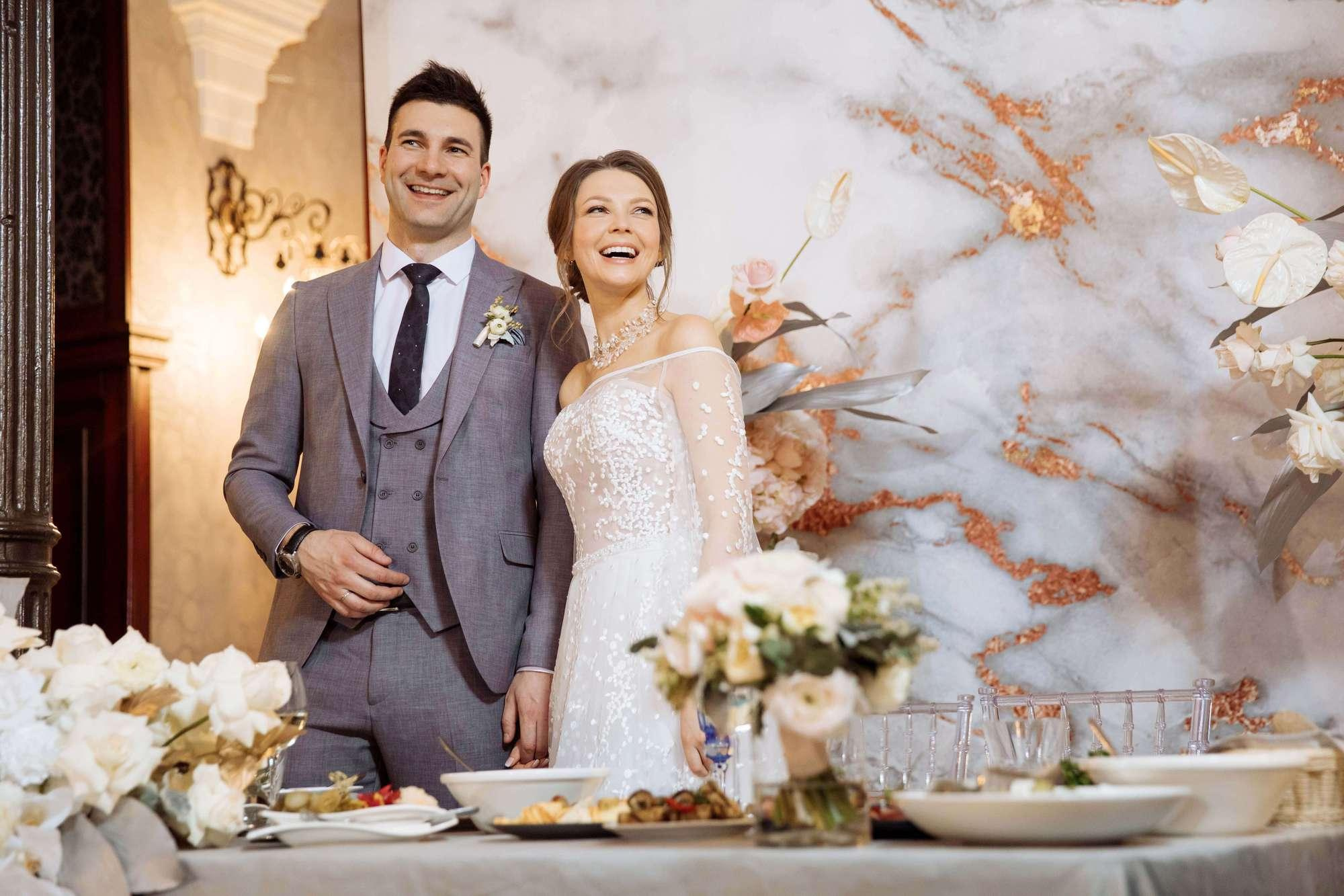 Анна и Дмитрий. Лиза Каражова