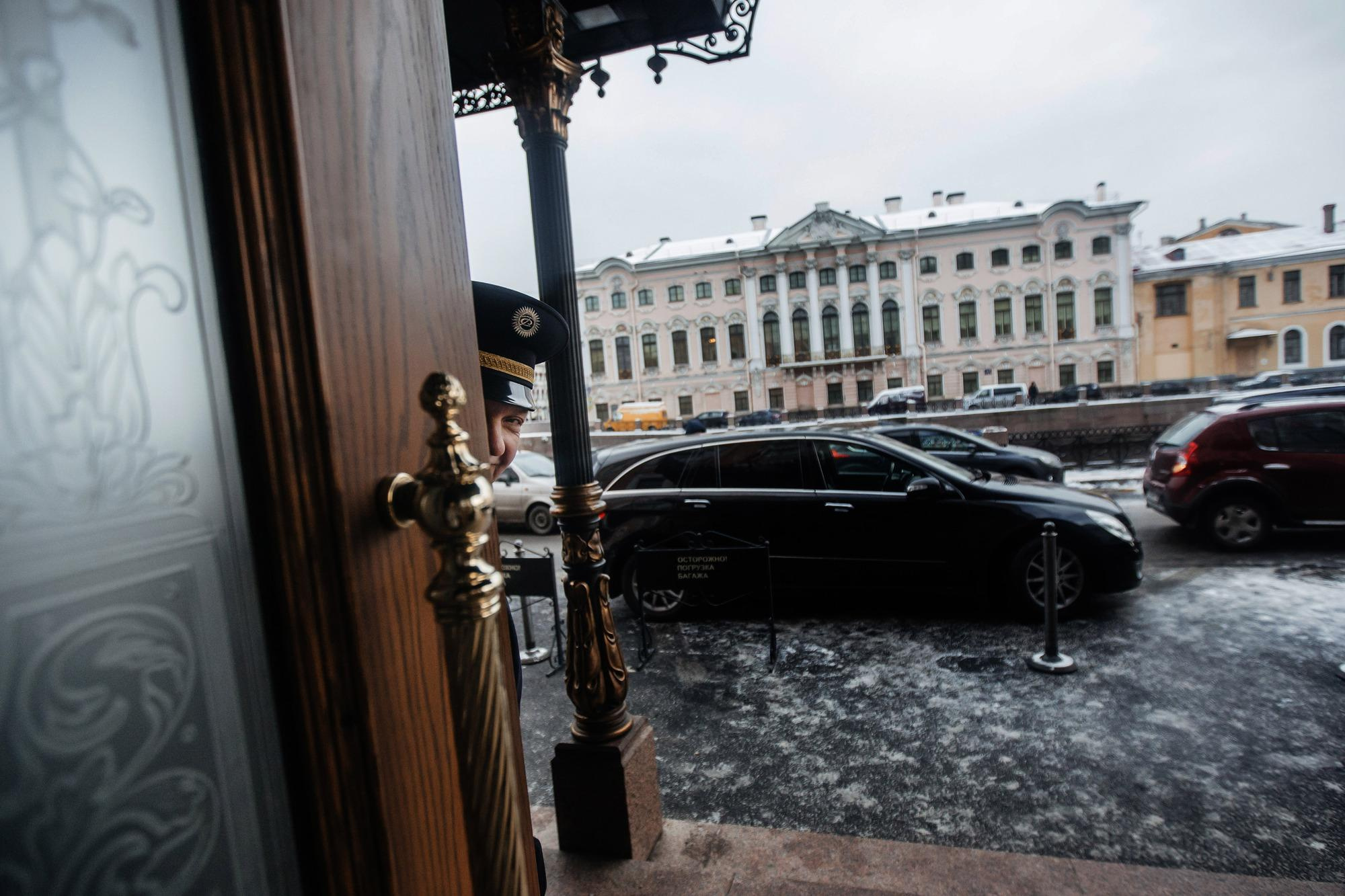 Люба и Дэвид (Бельгийцы в Питере). Лиза Каражова