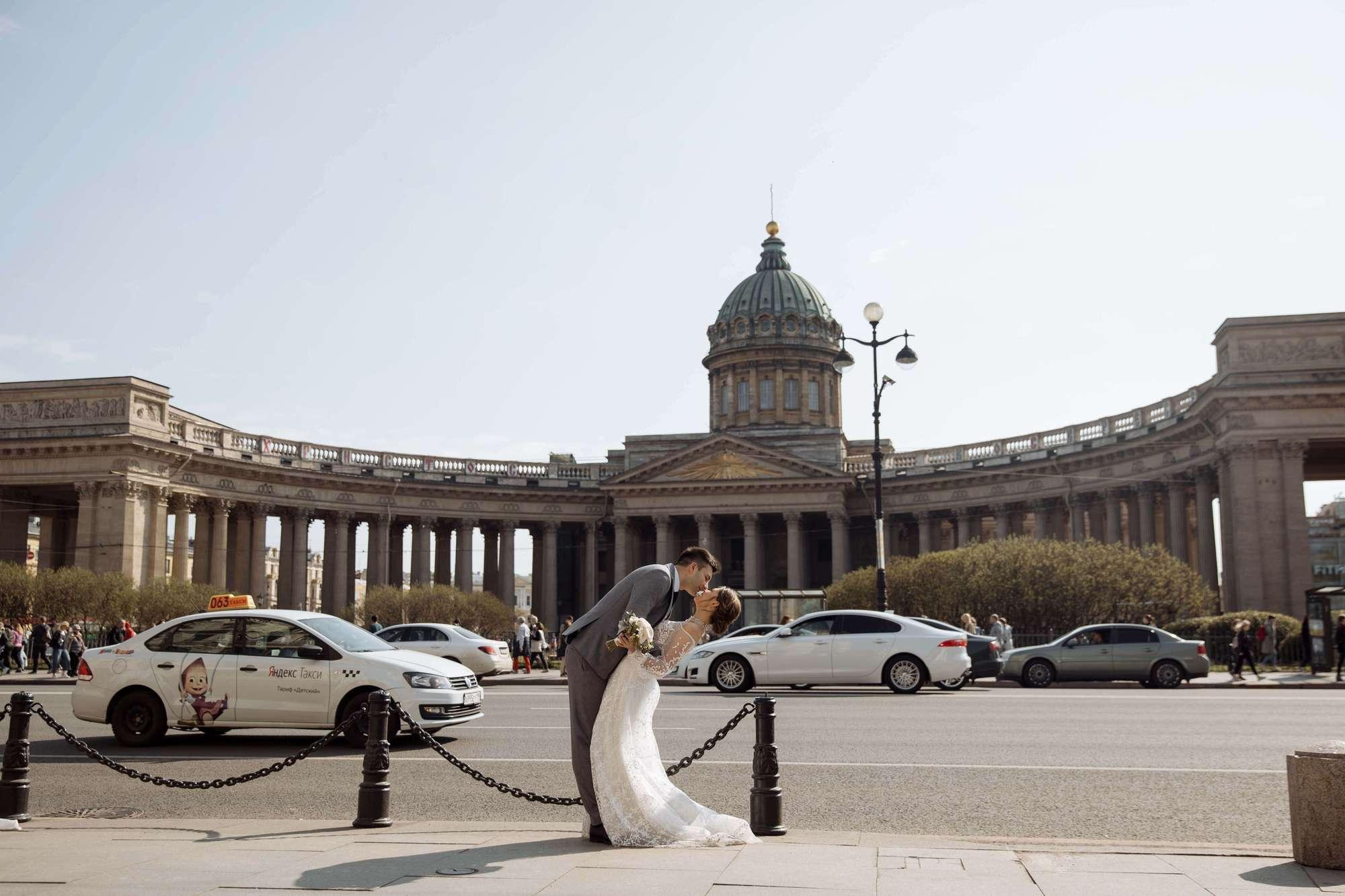 Анна и Дмитрий. Лиза Каражова