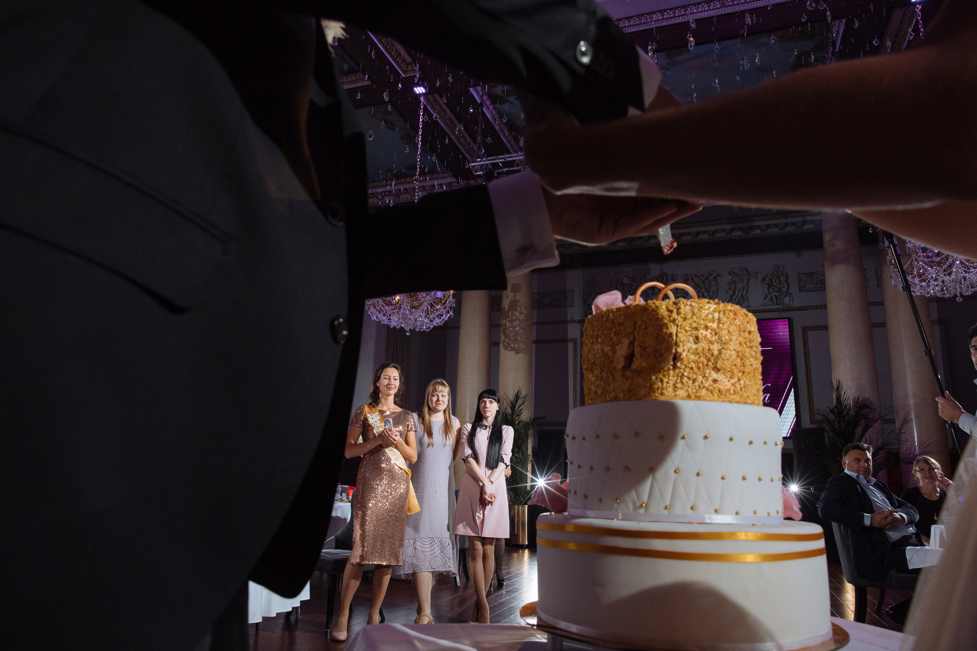 Богдана и Луиз (Испанцы в Питере). Лиза Каражова