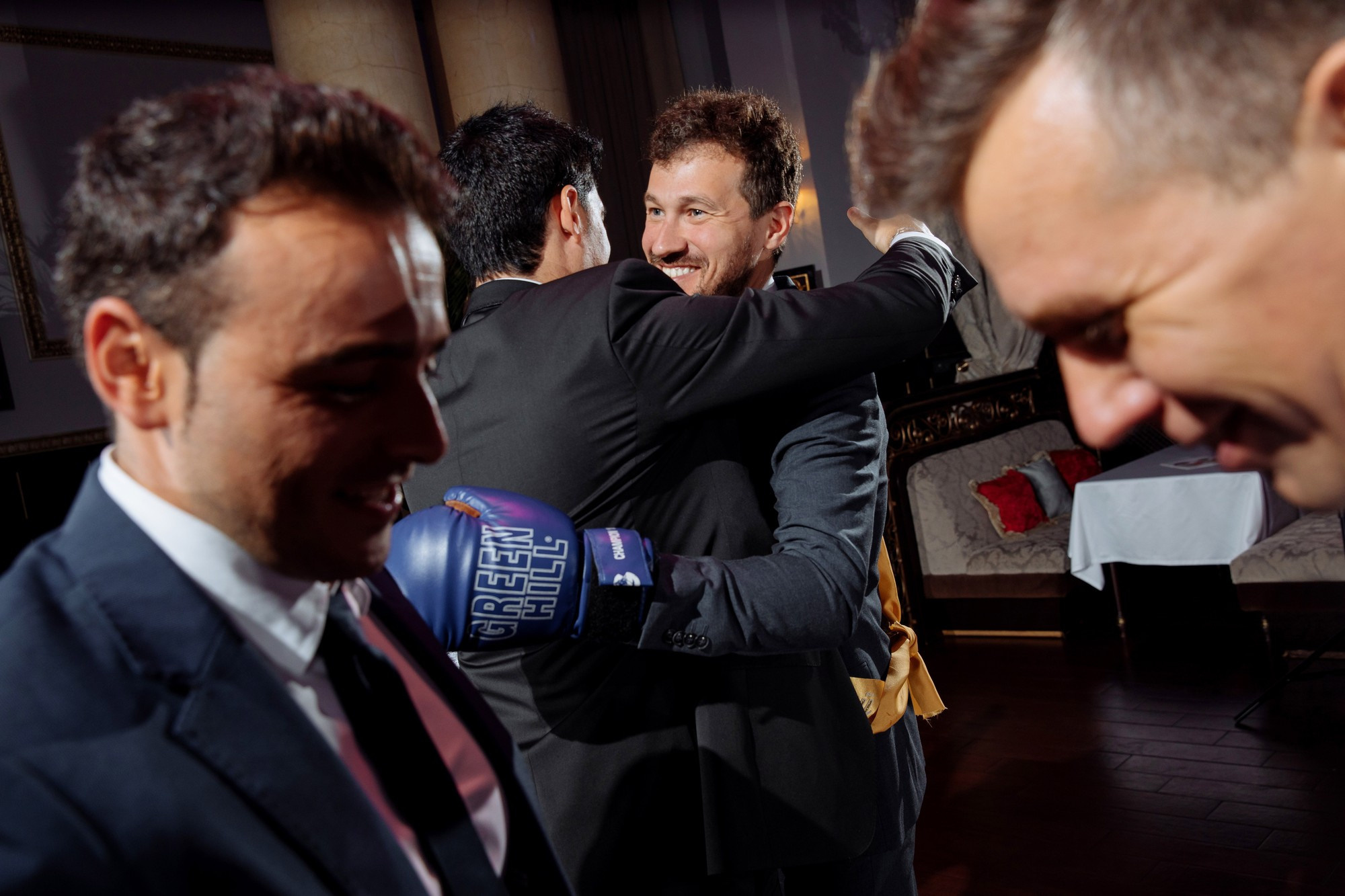 Богдана и Луиз (Испанцы в Питере). Лиза Каражова