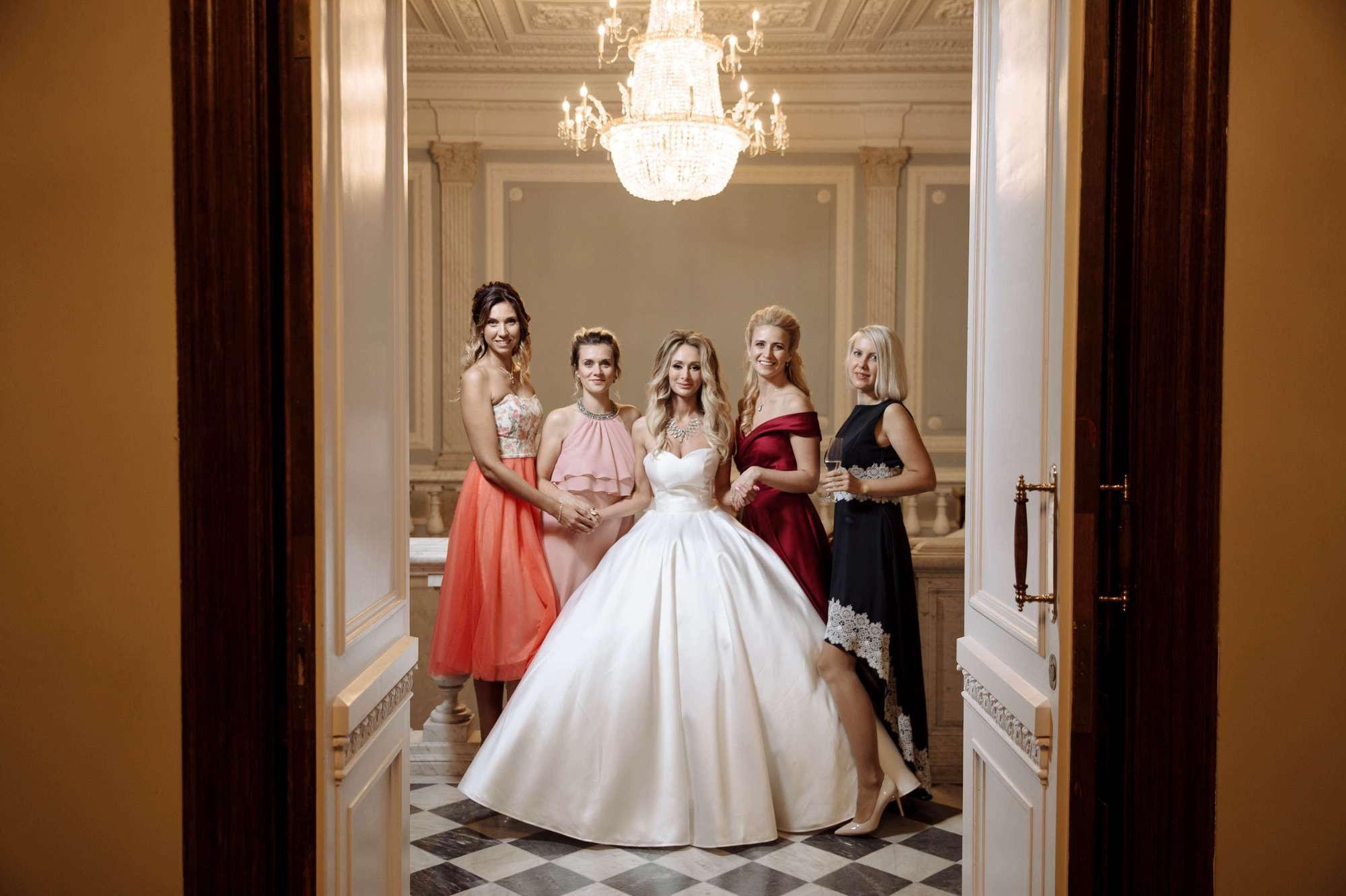 Михаил и Диана. Лиза Каражова