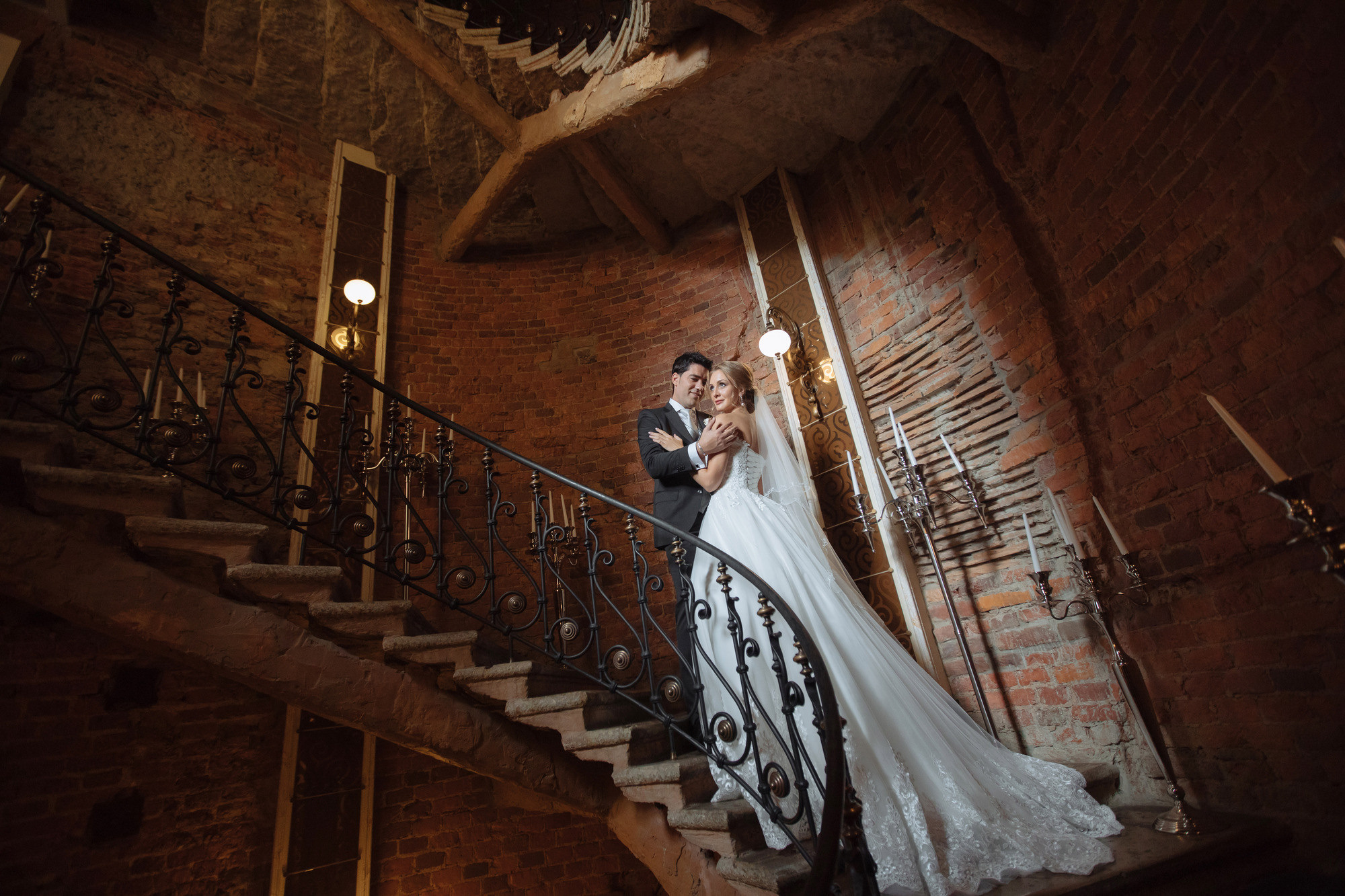 Богдана и Луиз (Испанцы в Питере). Лиза Каражова