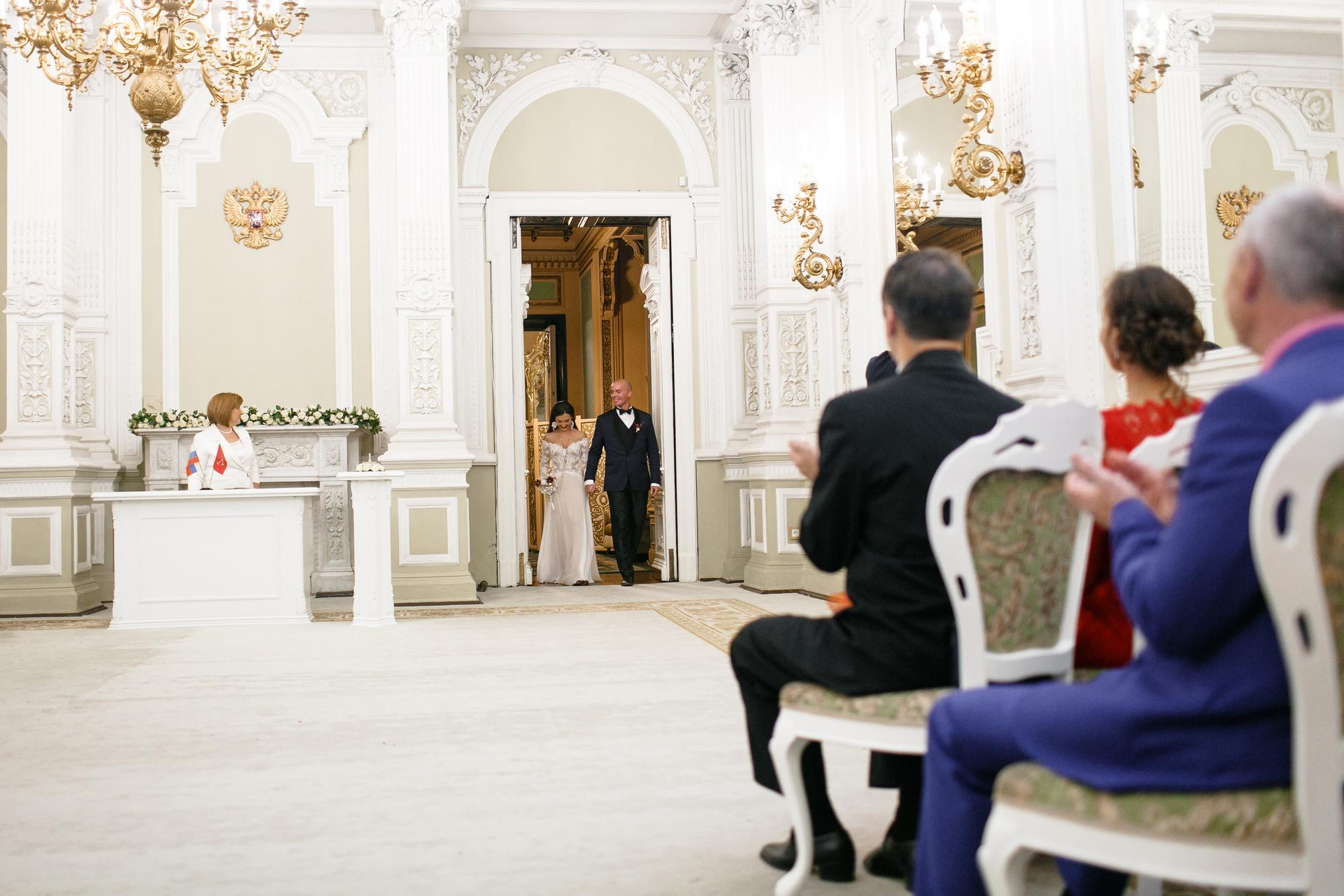 Виктория и Сергей. Лиза Каражова