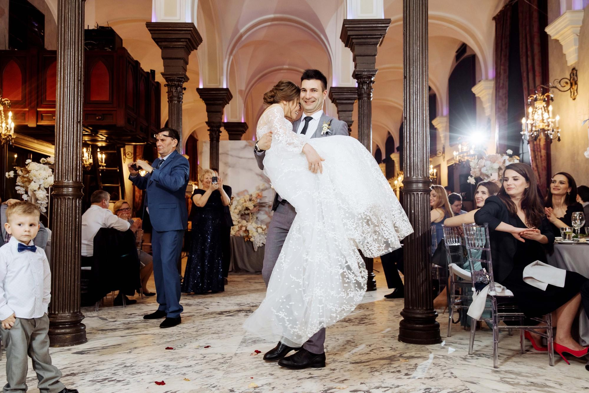 Анна и Дмитрий. Лиза Каражова