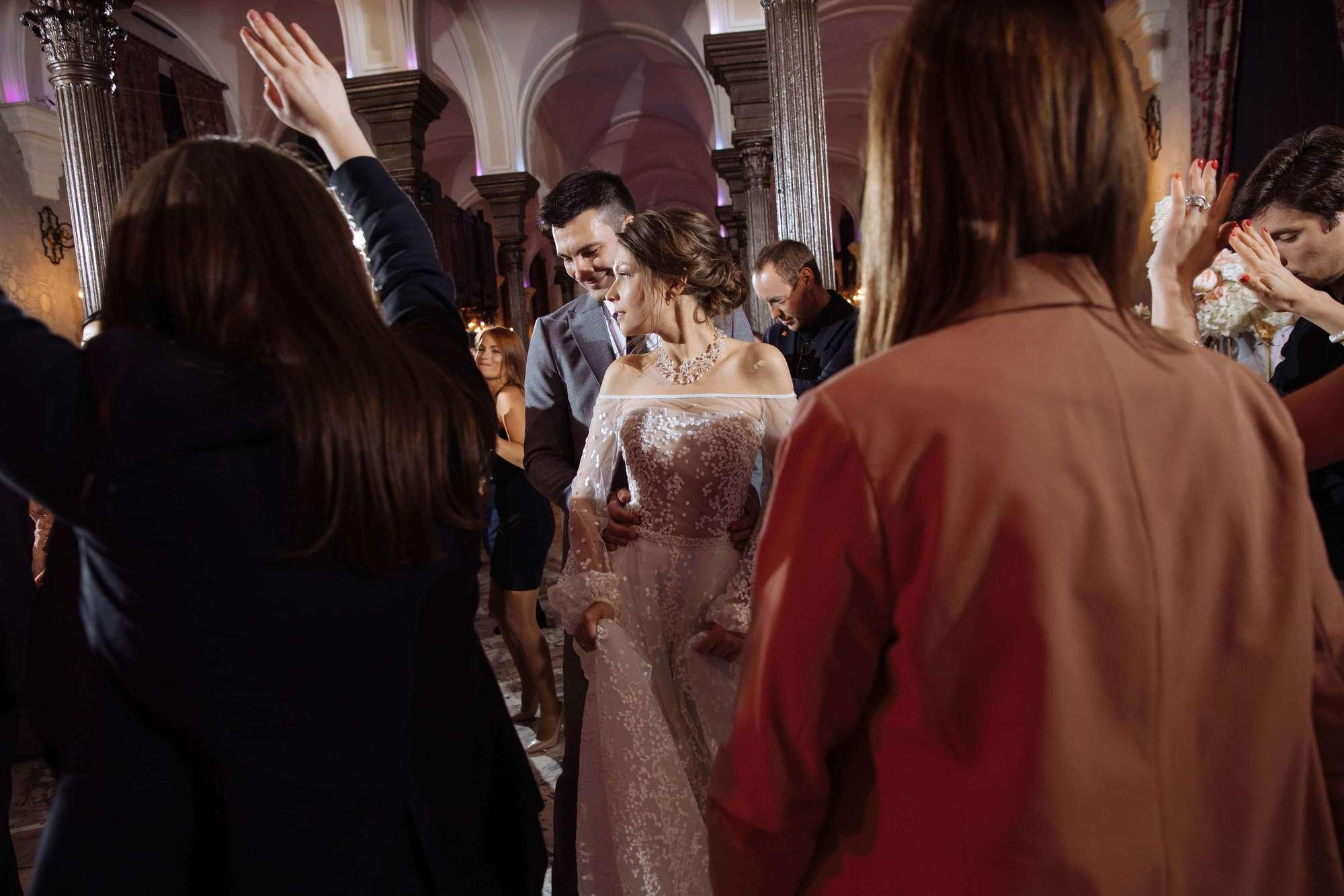 Анна и Дмитрий. Лиза Каражова