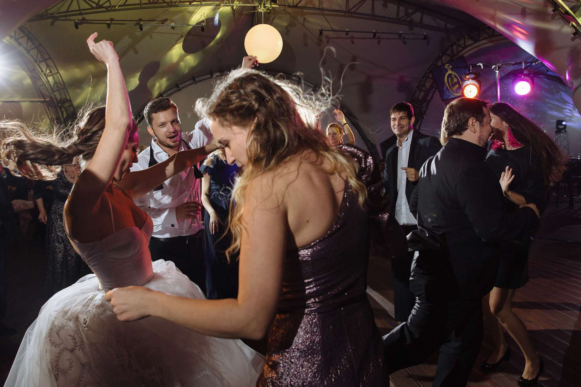 Даня и Олеся. Лиза Каражова