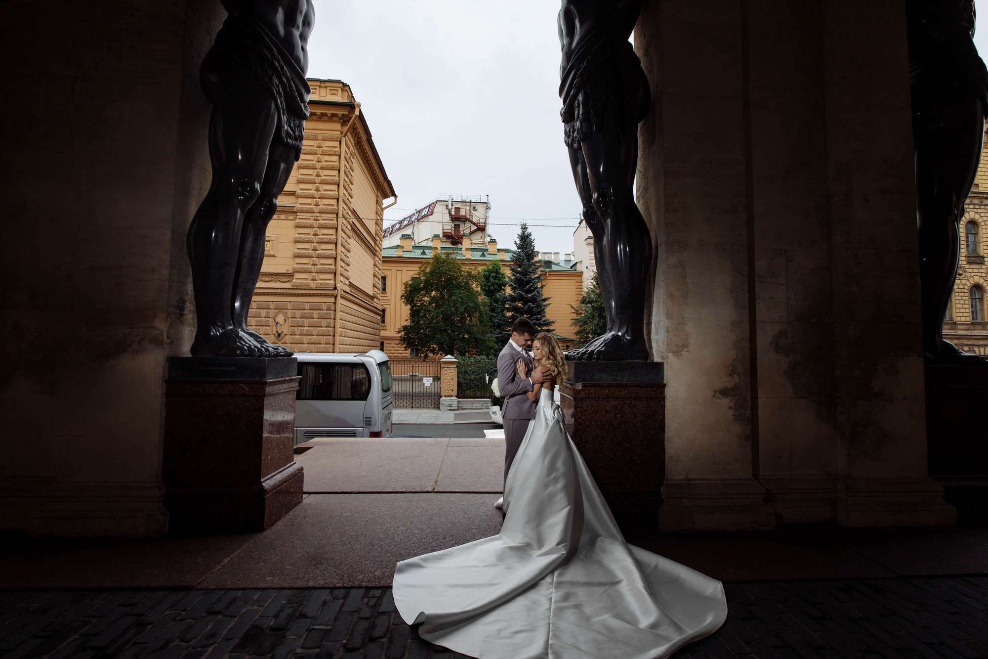 Михаил и Диана. Лиза Каражова